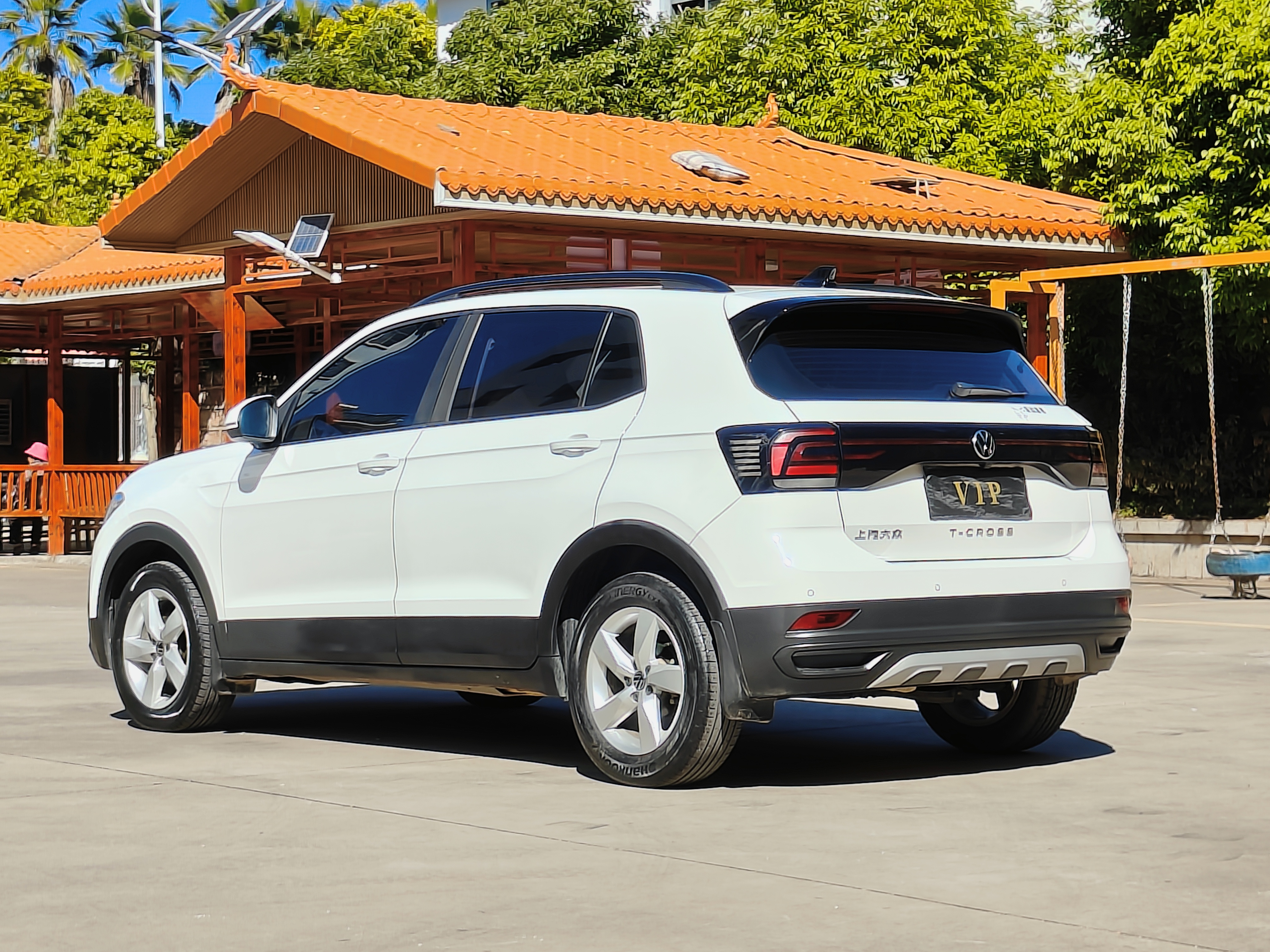 Volkswagen T-Cross 2021 car image #6