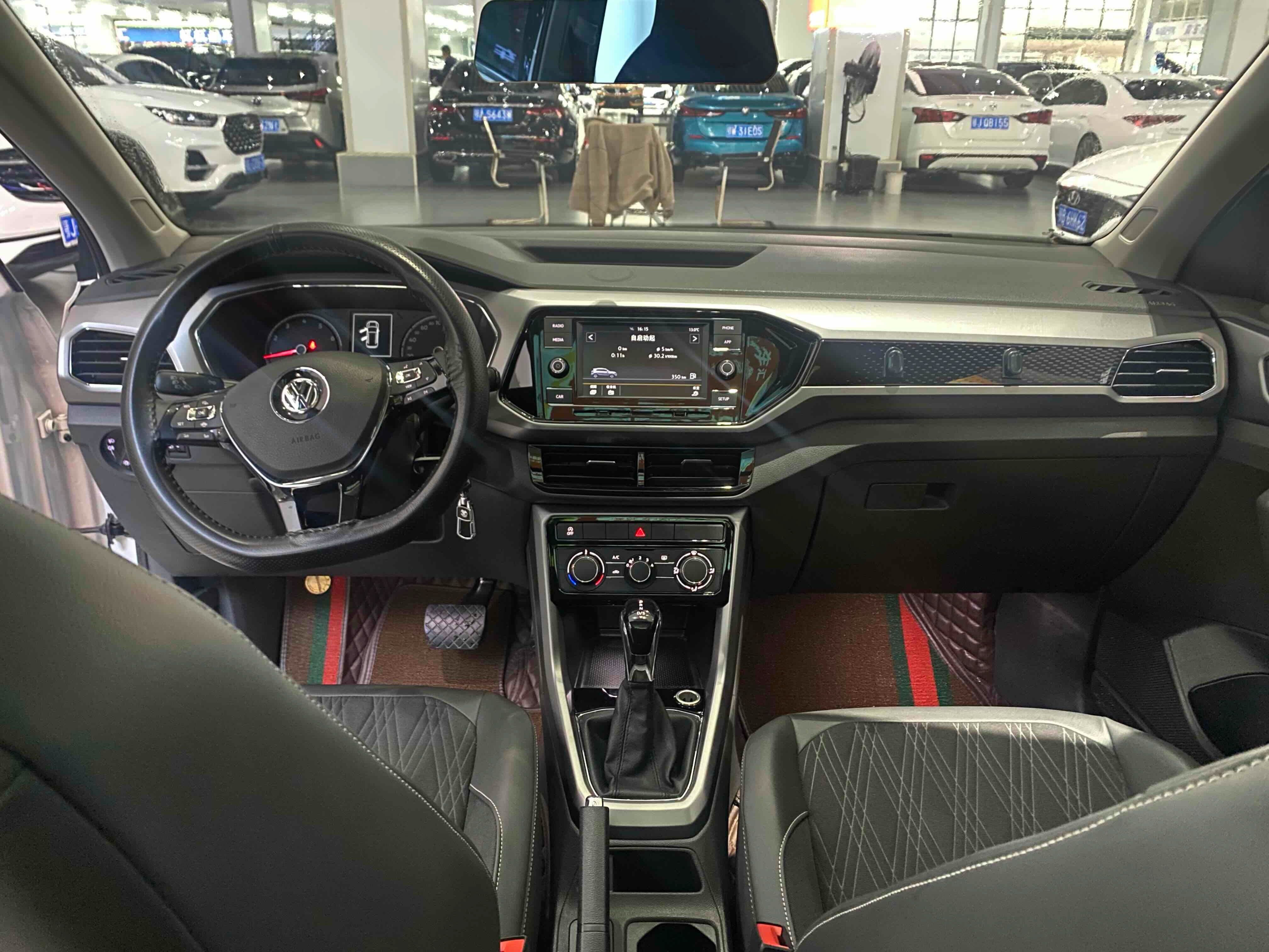 Volkswagen T-Cross 2021 #6 Volkswagen T-Cross 2021 car image #6