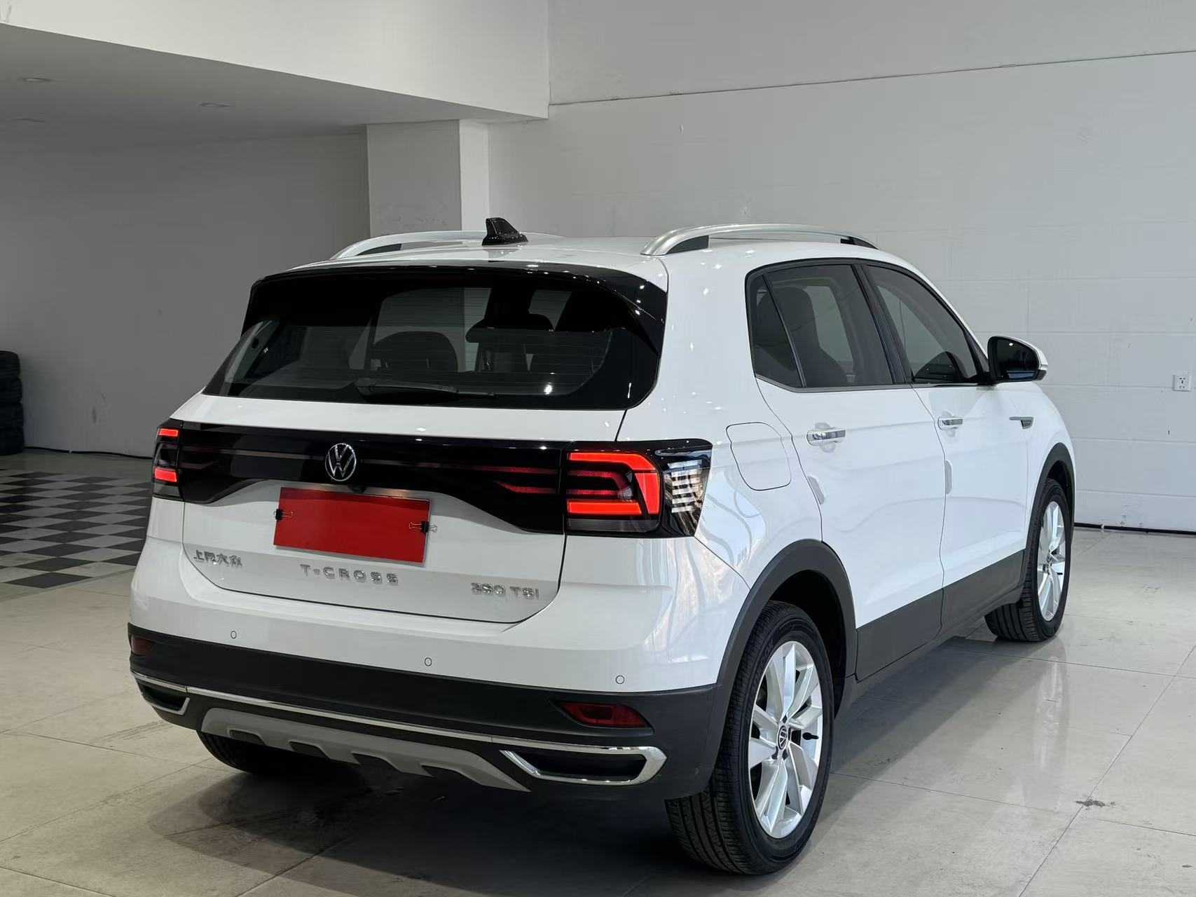 Volkswagen T-Cross 2021 car image #6