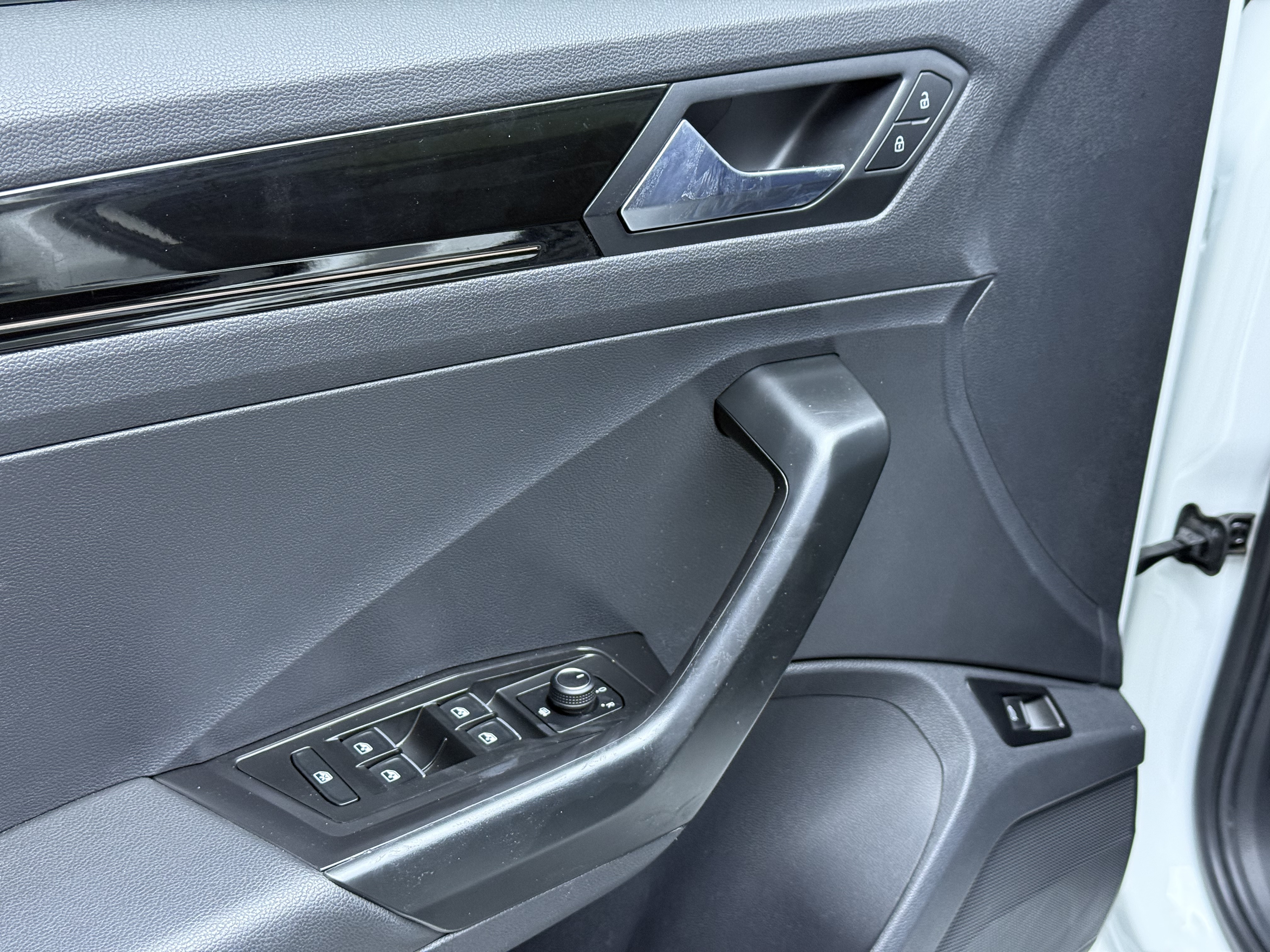 Volkswagen T-Roc 2021 #6 Volkswagen T-Roc 2021 car image #6