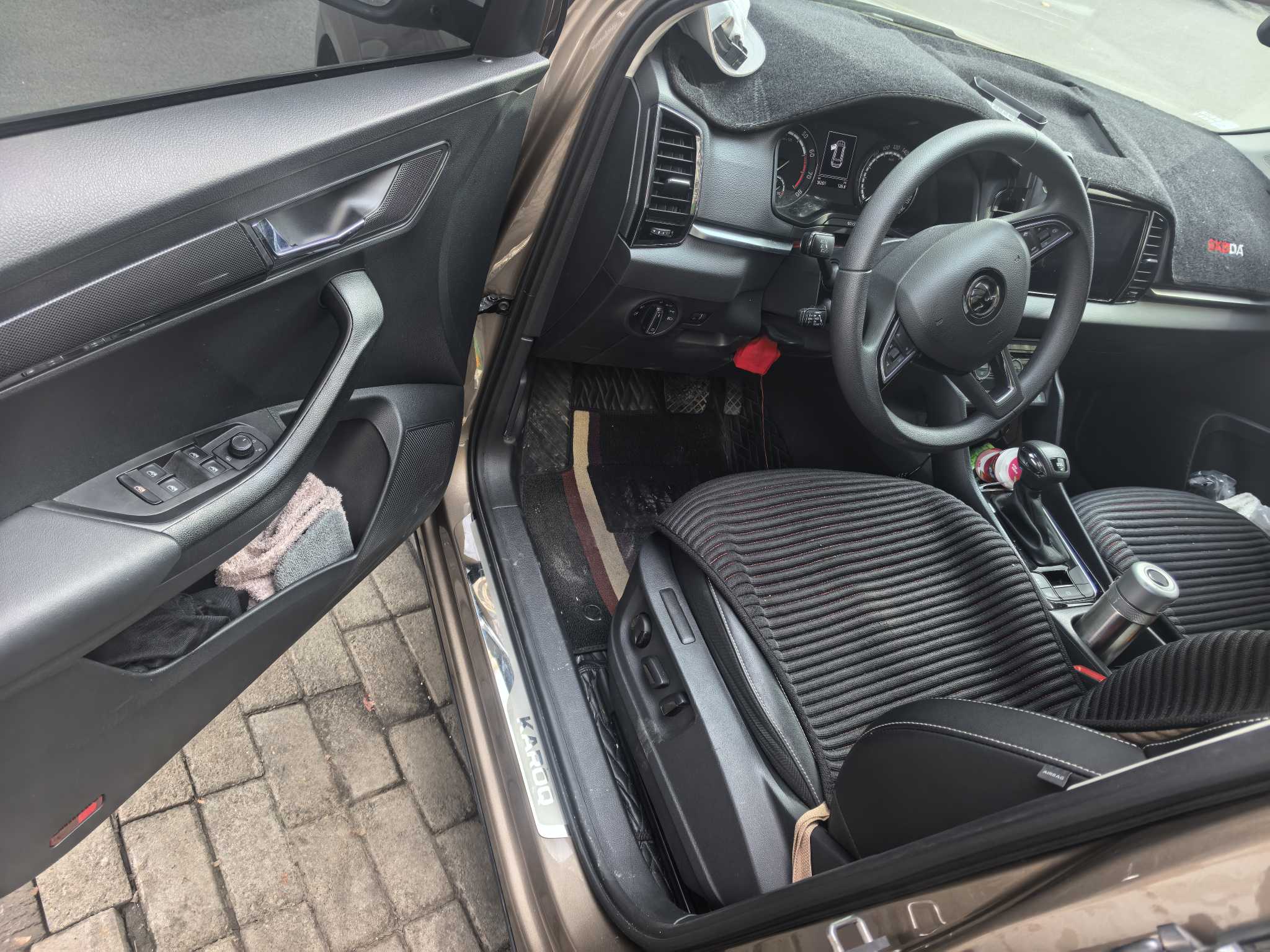 Skoda Karoq 2021 изображение автомобиля #6