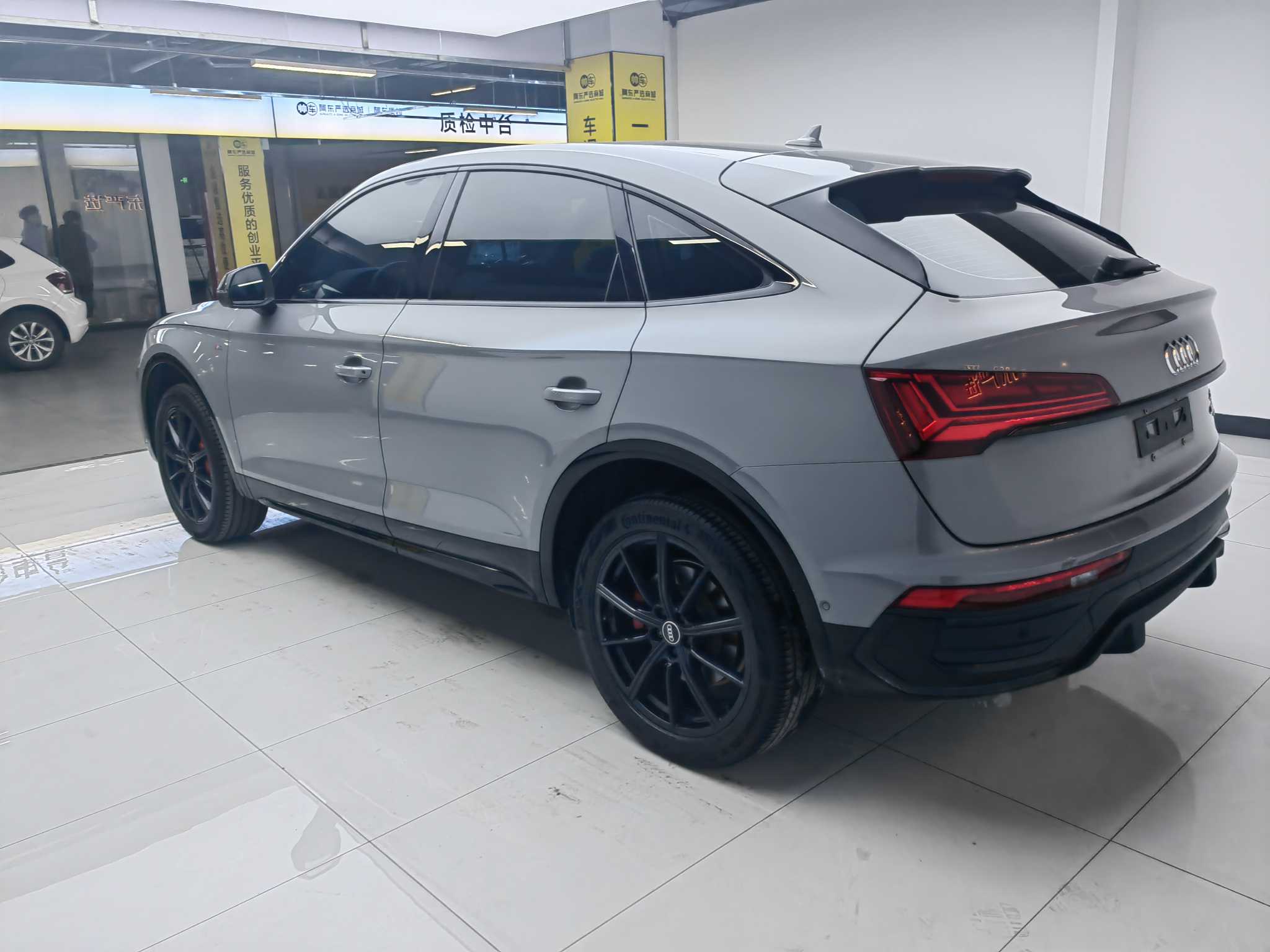 Audi Q5L Sportback 2021 car image #6