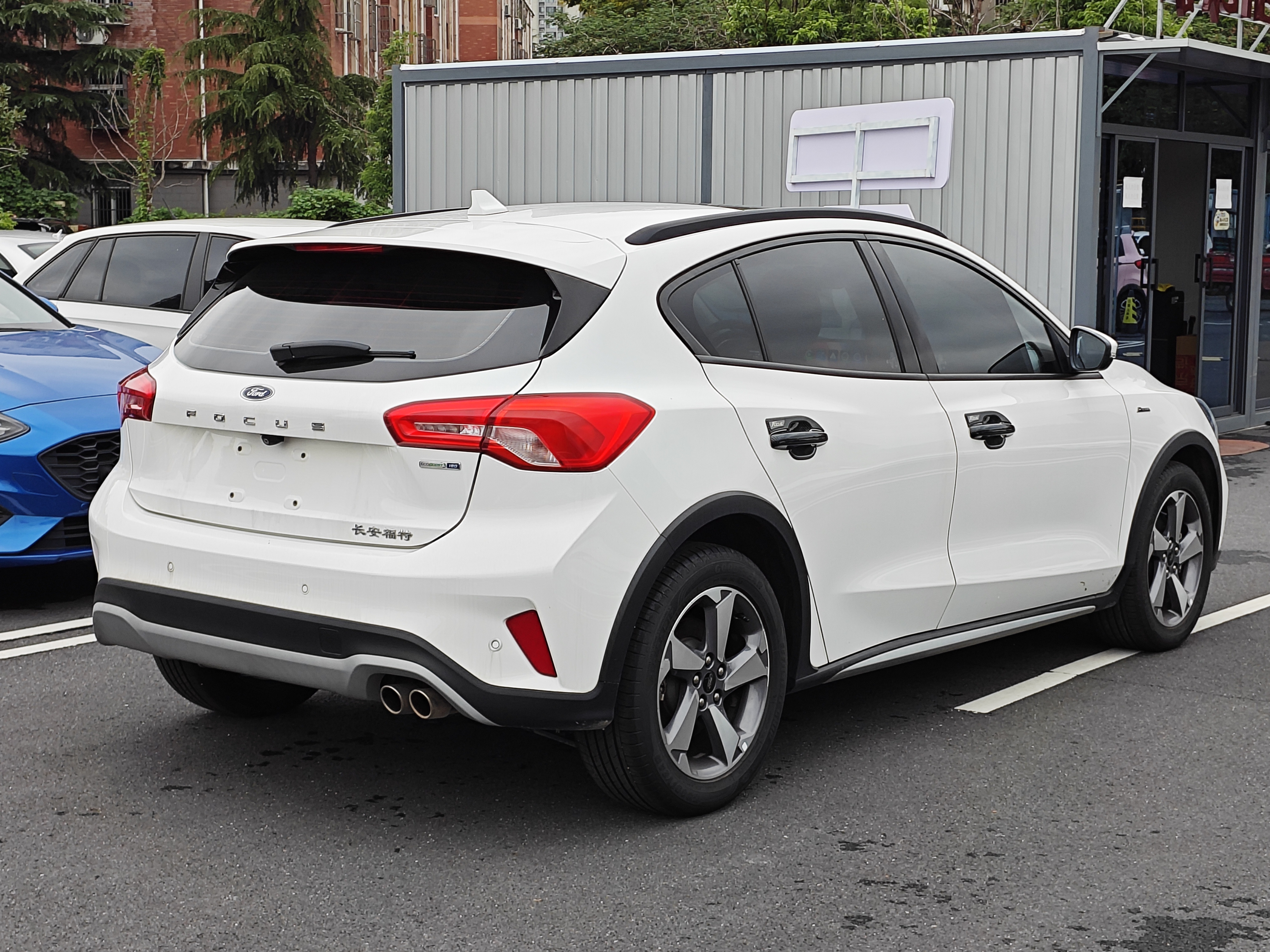 Ford Focus Active 2022 #6 Ford Focus Active 2022 صورة سيارة #6