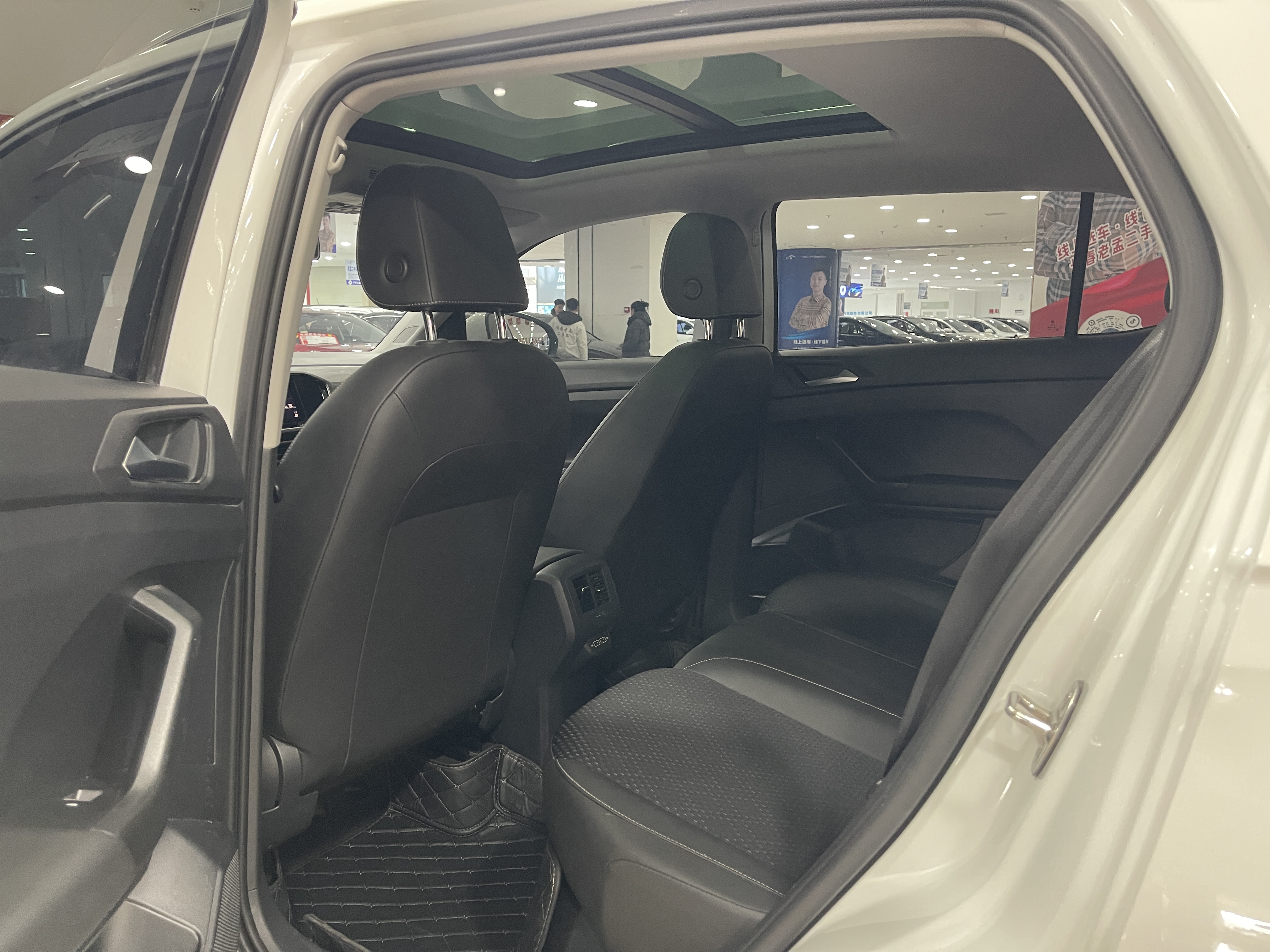 Volkswagen Tacqua 2021 immagine di auto #6