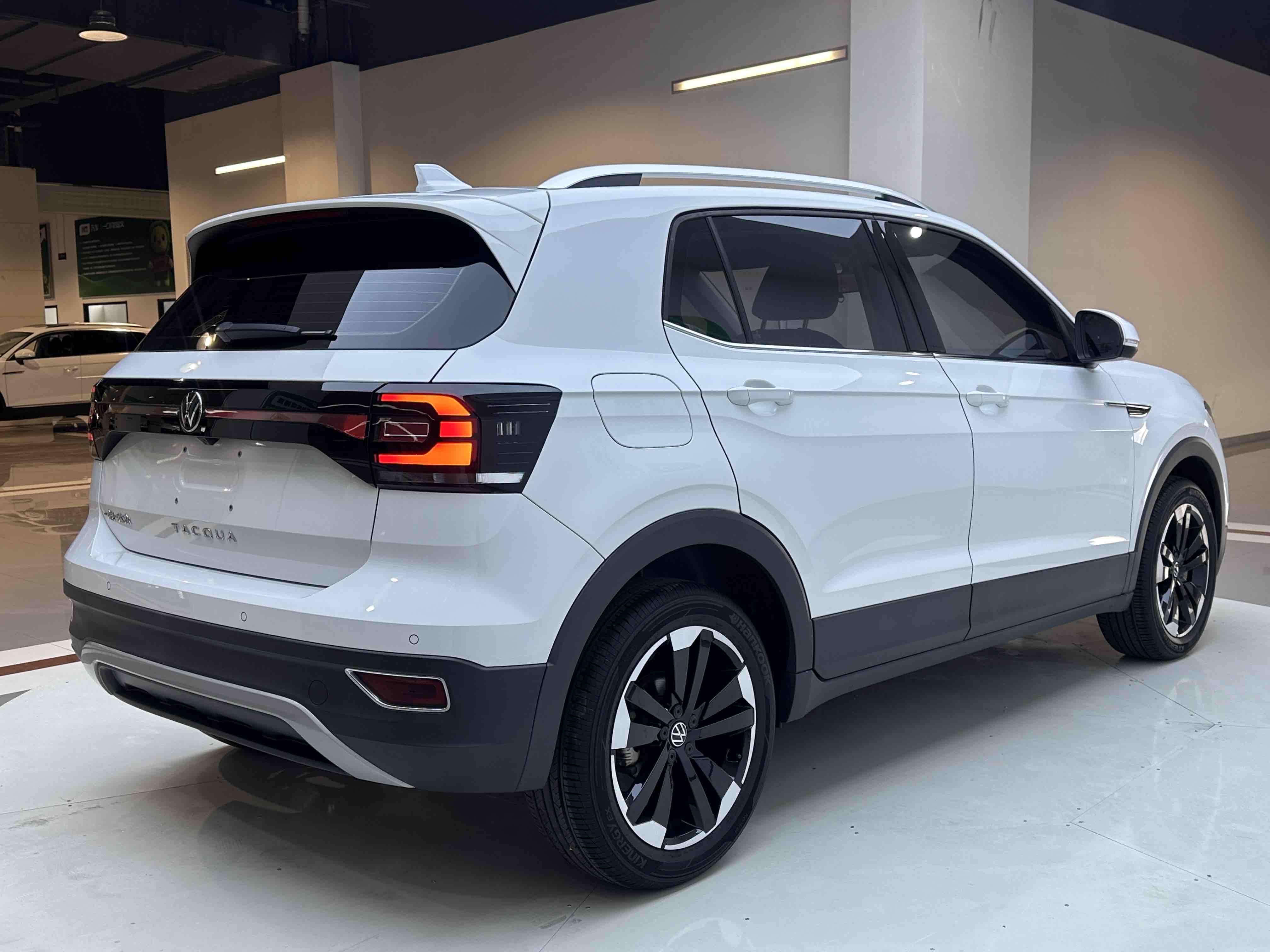 Volkswagen Tacqua 2023 car image #6