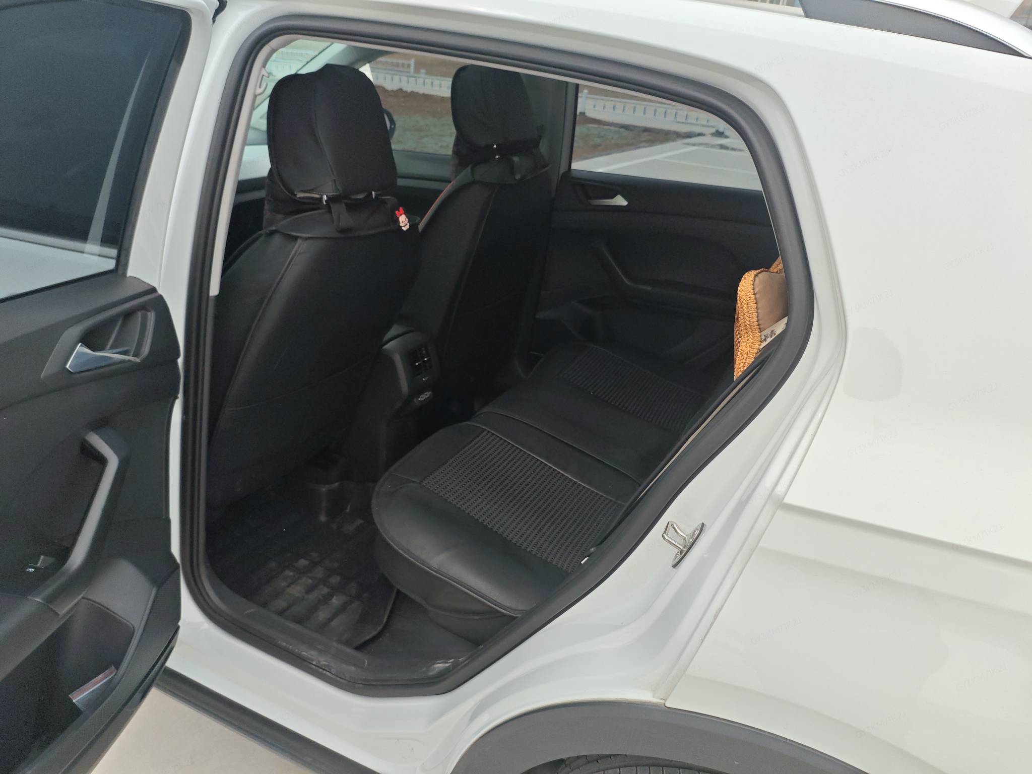 Tacqua 2022 car image #6