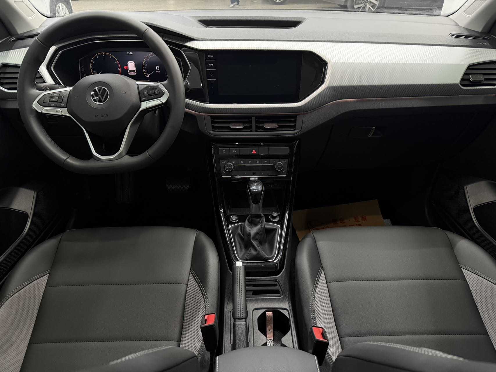 Volkswagen Tacqua 2021 car image #6