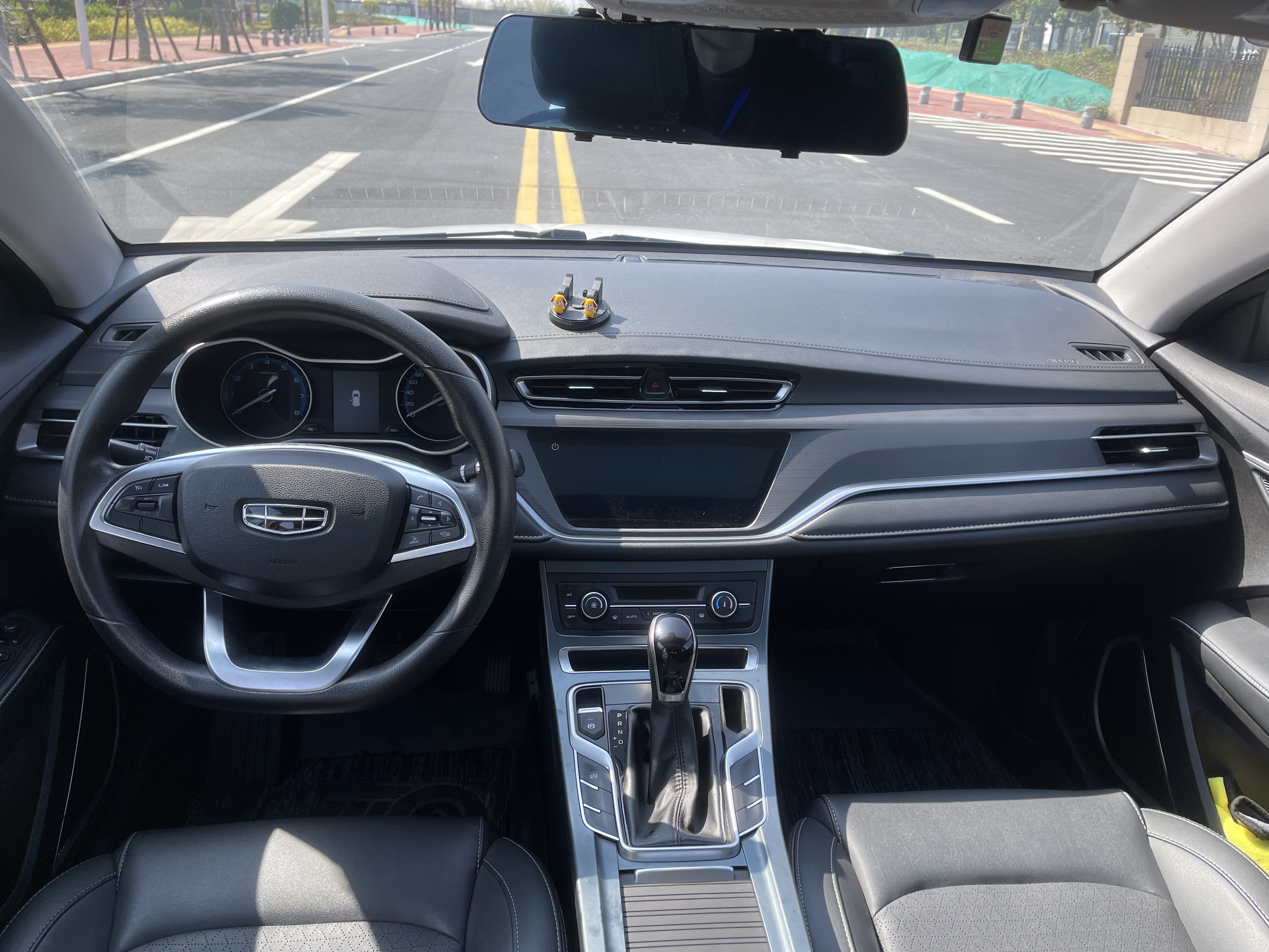 GEELY Emgrand 2021 car image #6