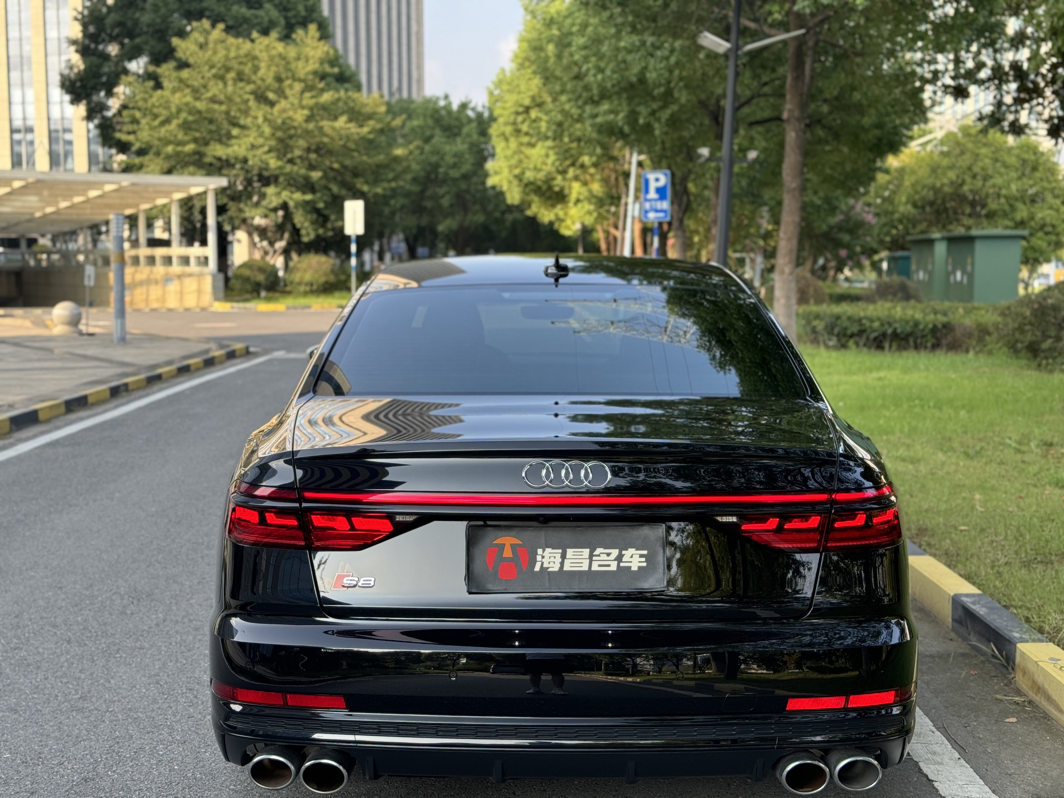 Audi S8 2023 #6 Audi S8 2023 car image #6