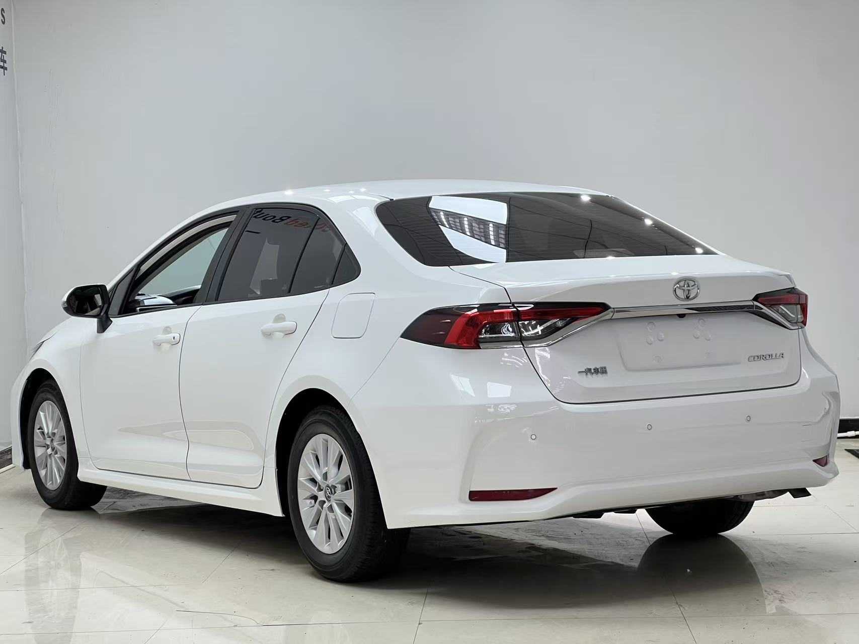 Toyota Corolla 2021 immagine di auto #6