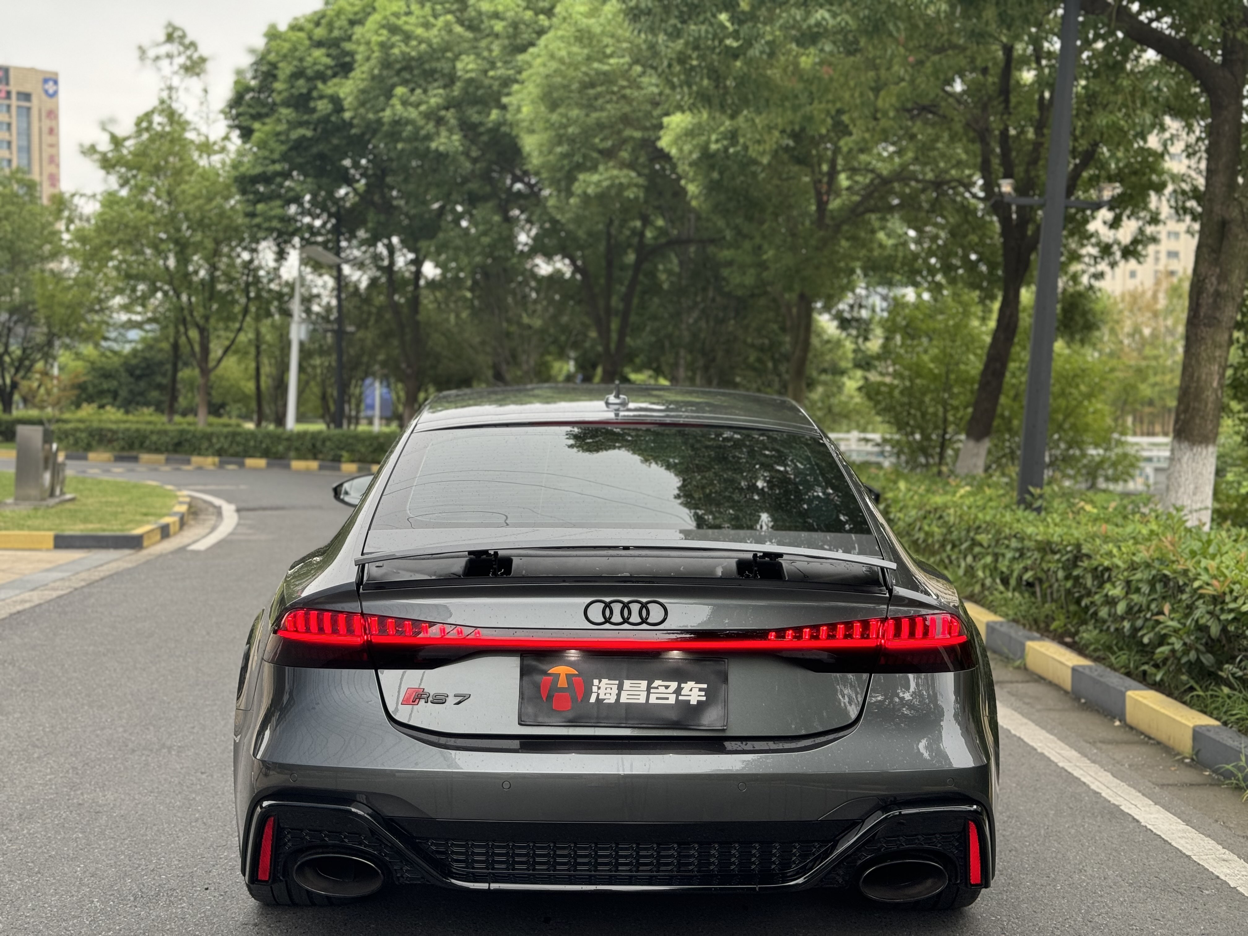 Audi RS 7 2021 car image #6