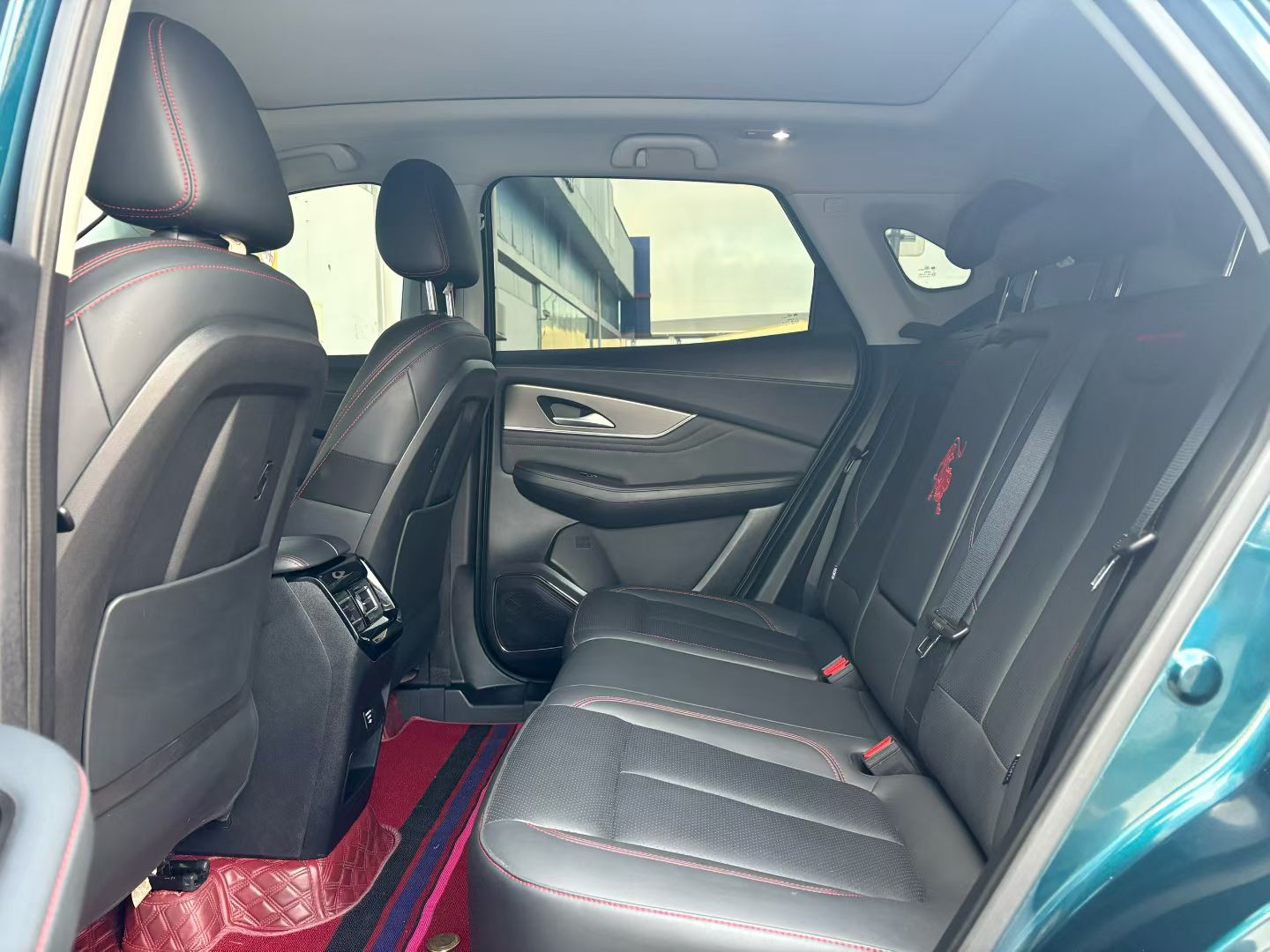 Forthing T5 EVO 2022 #6 Forthing T5 EVO 2022 car image #6