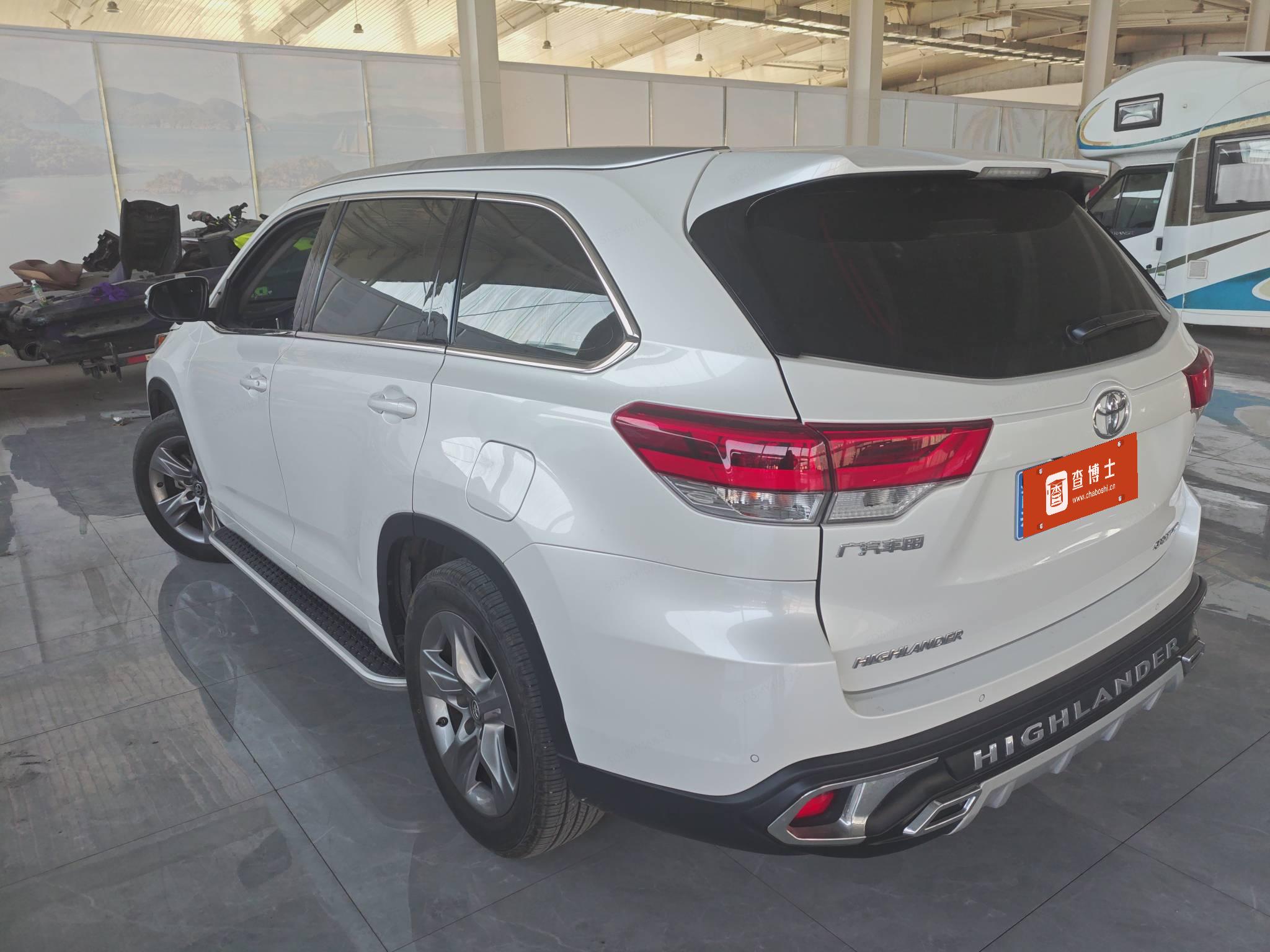 Toyota Highlander 2022 image de voiture #6