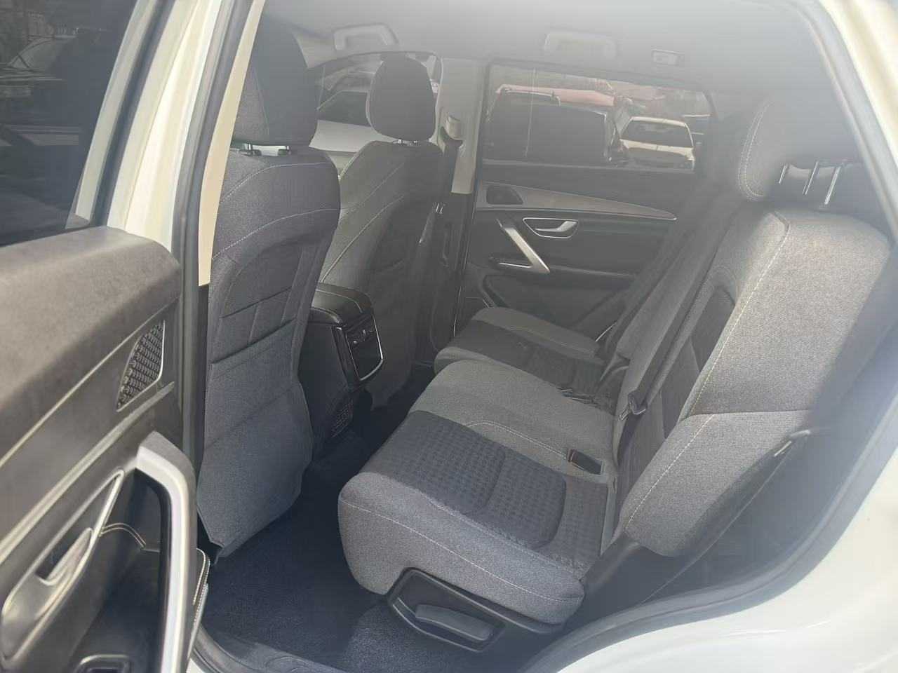 X70 2021 immagine di auto #6