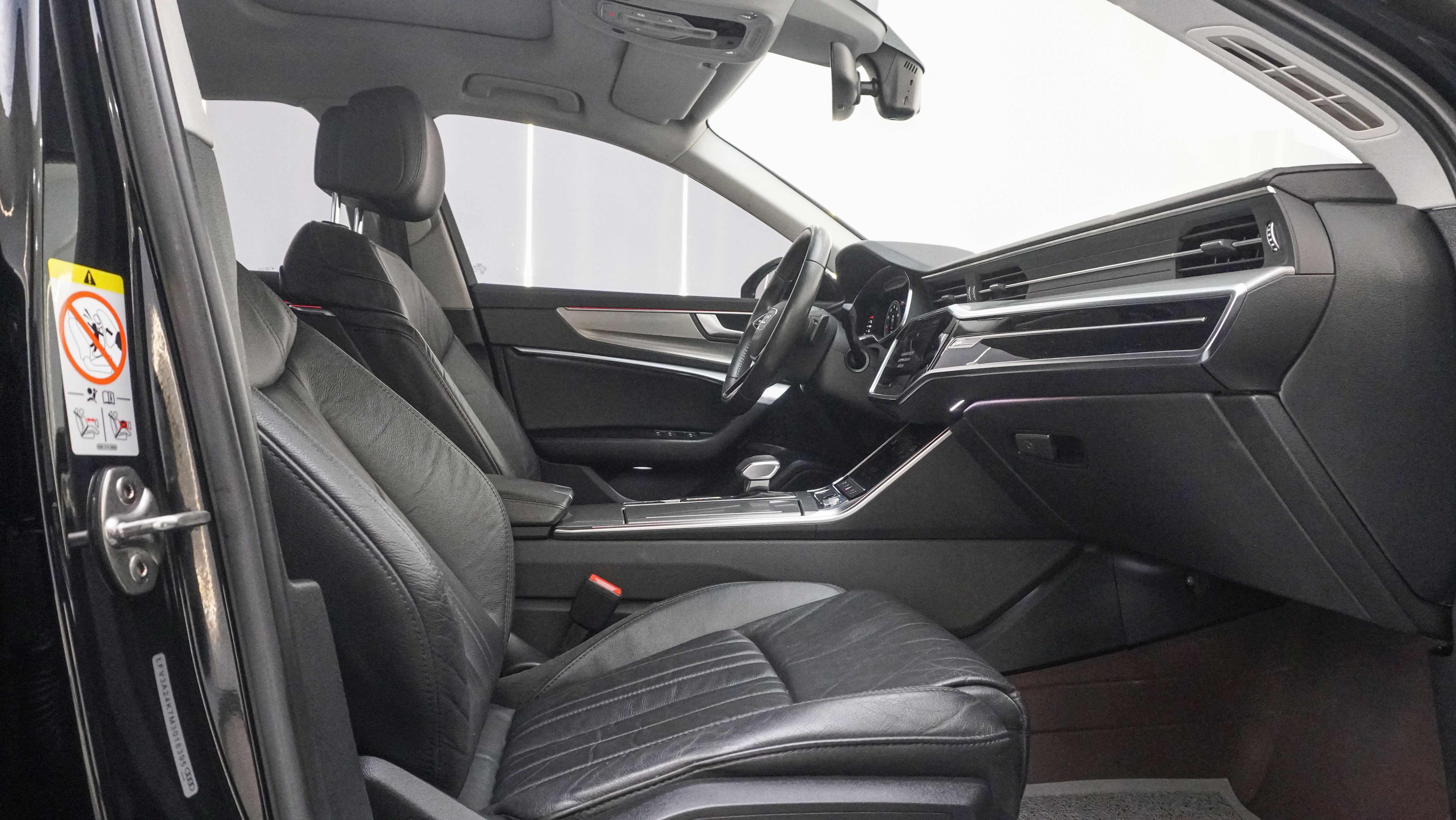 Audi A6L 2021 car image #6