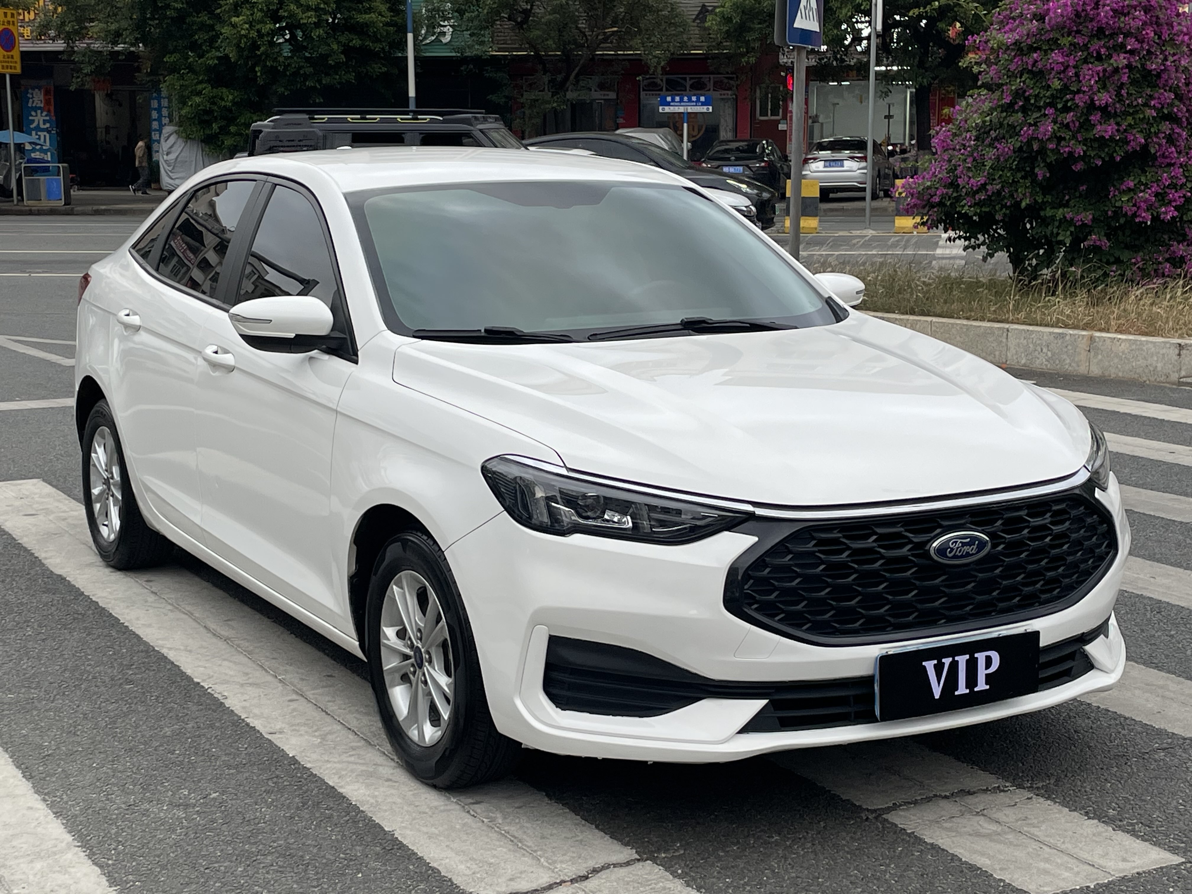 Ford Escort 2022 car image #6