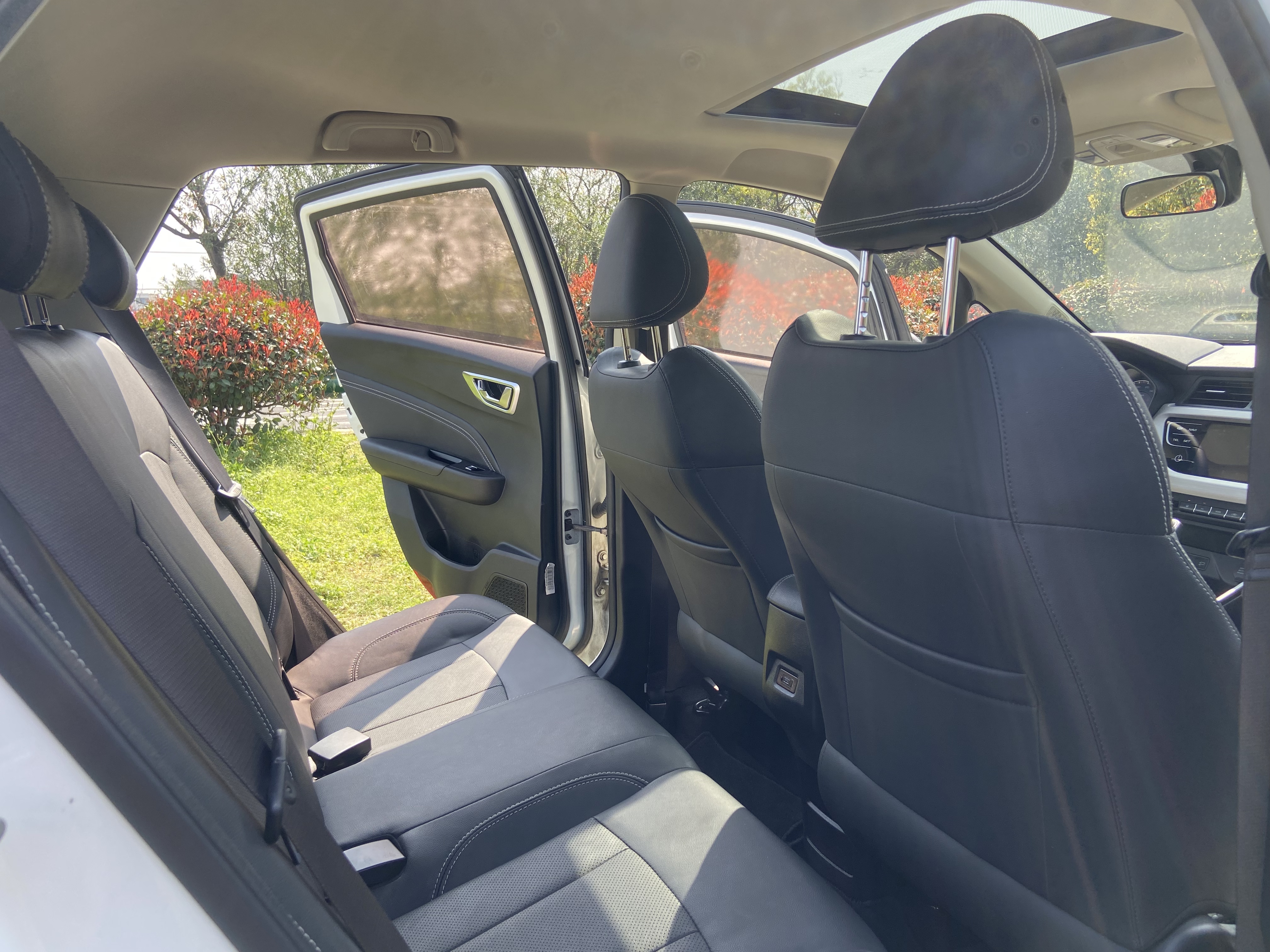 GEELY Vision X3 2021 image de voiture #6