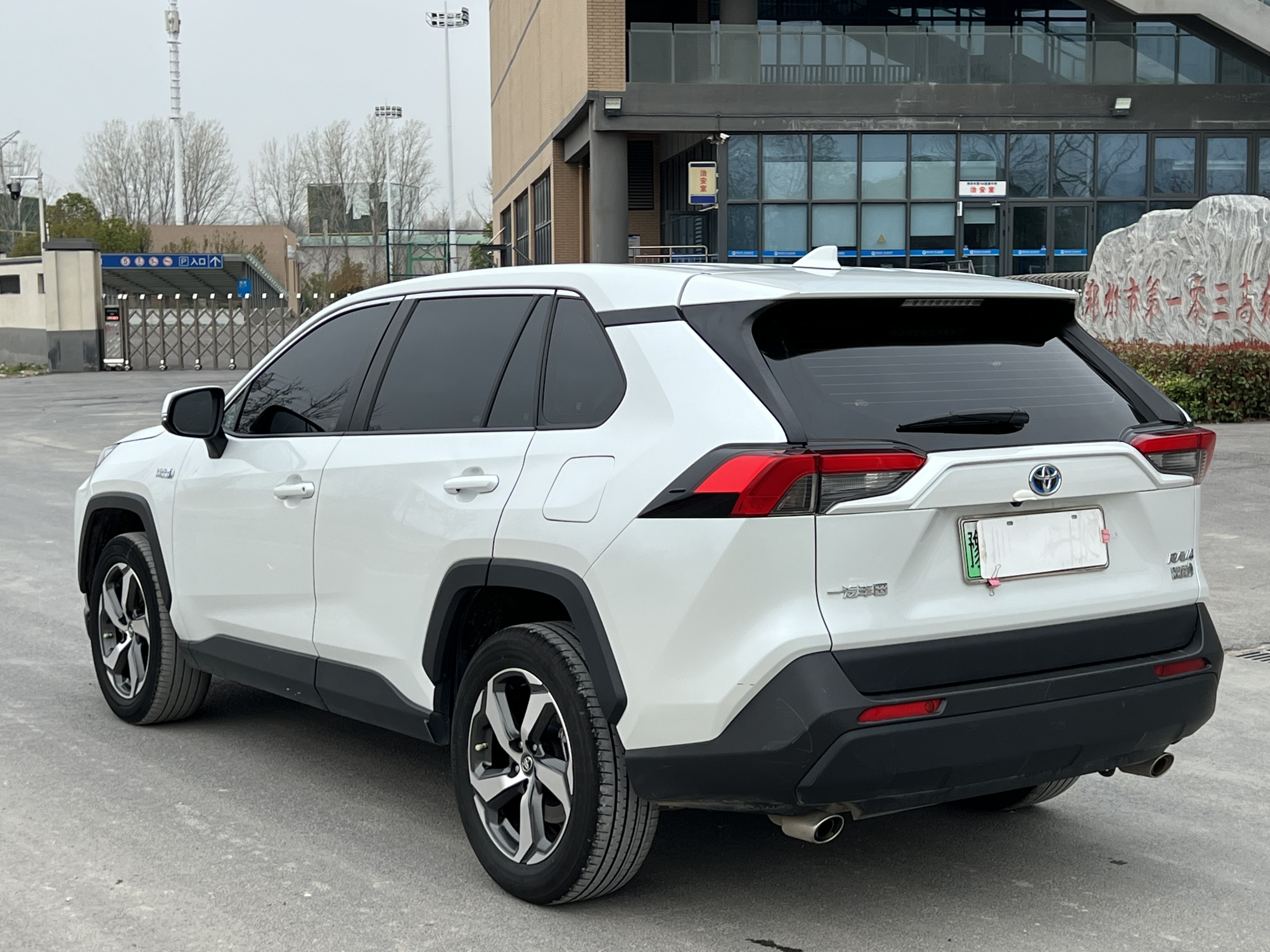 Toyota RAV4 Hybird E+ 2022 car image #6