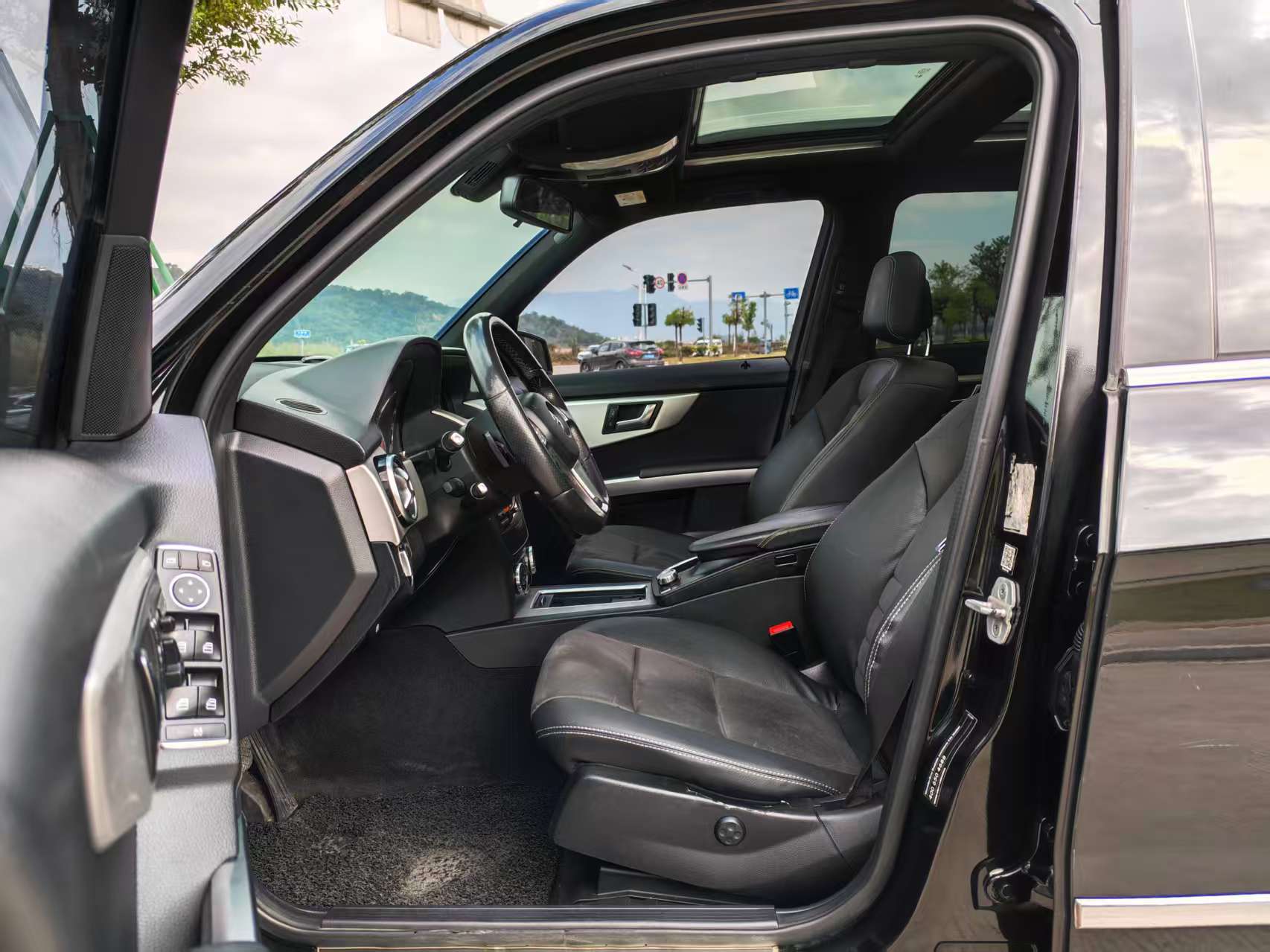 Mercedes-Benz GLK Class 2015 car image #6