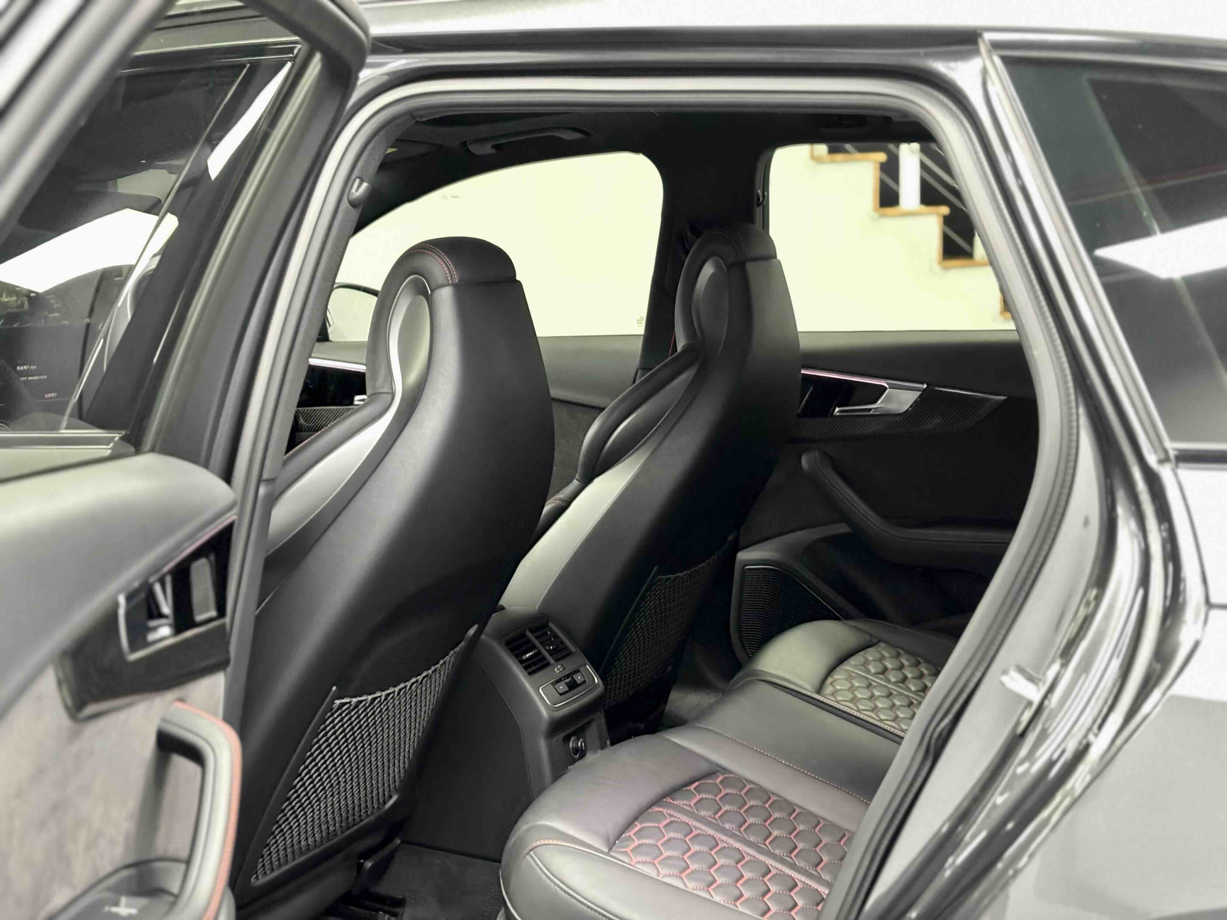 Audi RS 4 2022 immagine di auto #6