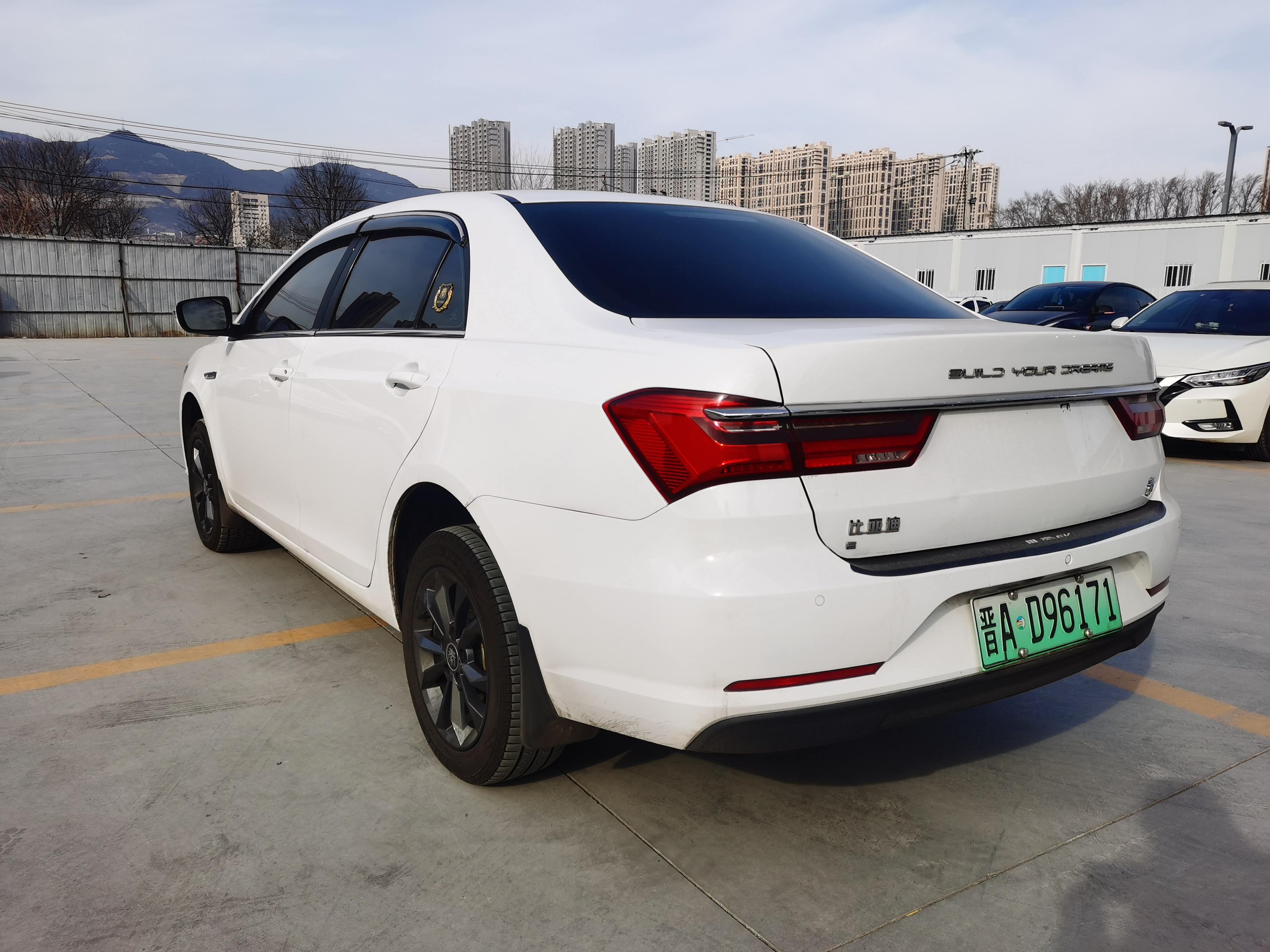 BYD Qin New Energy 2022 car image #6