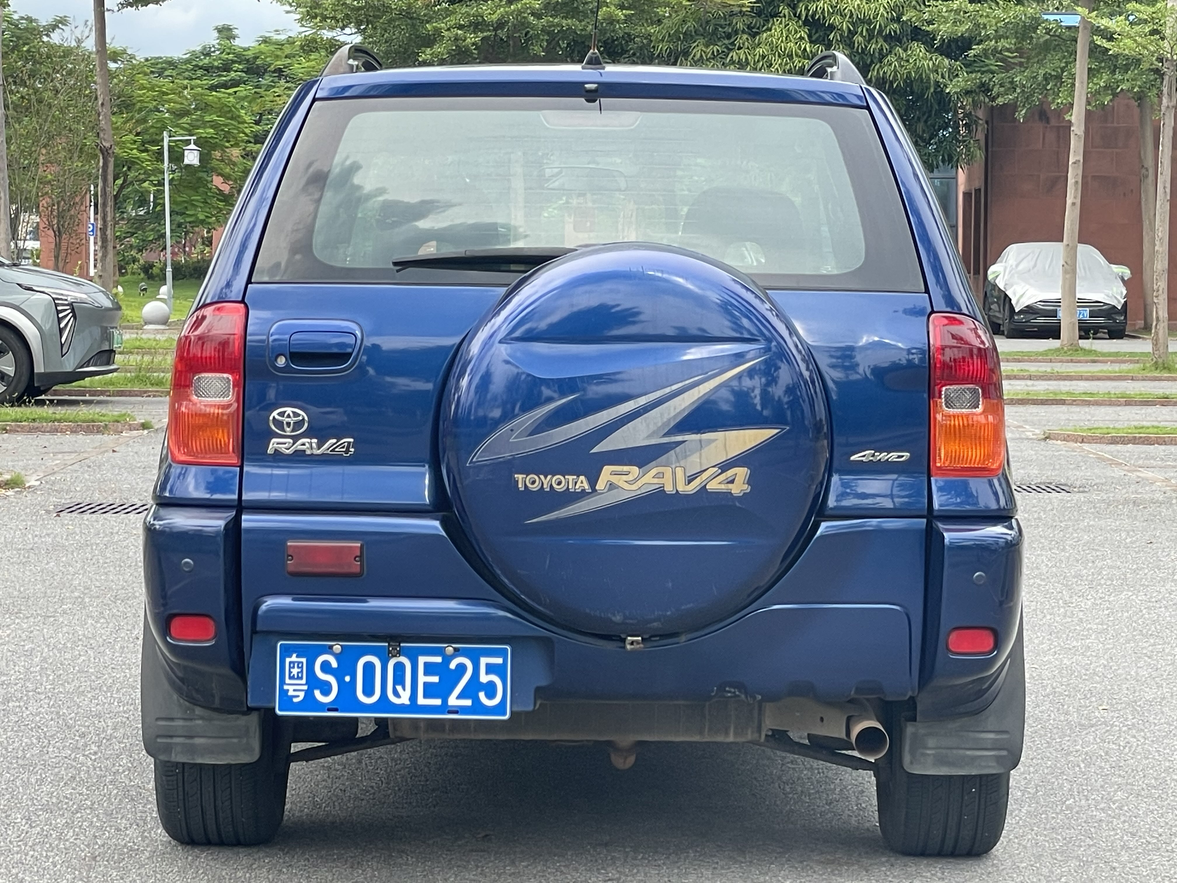 Toyota RAV4 (Imported) 2004 изображение автомобиля #6