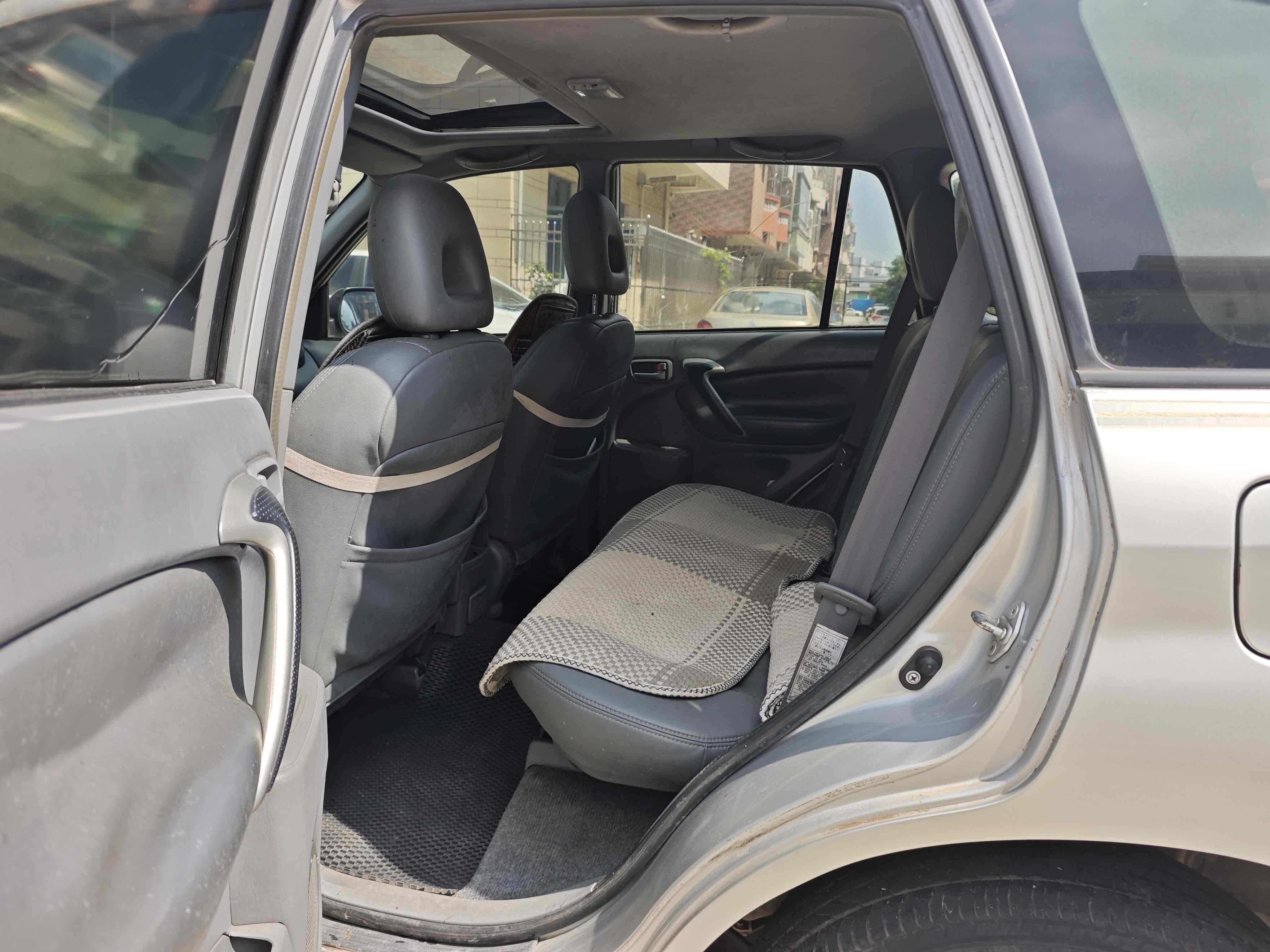 Toyota RAV4 (Imported) 2003 #6 Toyota RAV4 (Imported) 2003 image de voiture #6