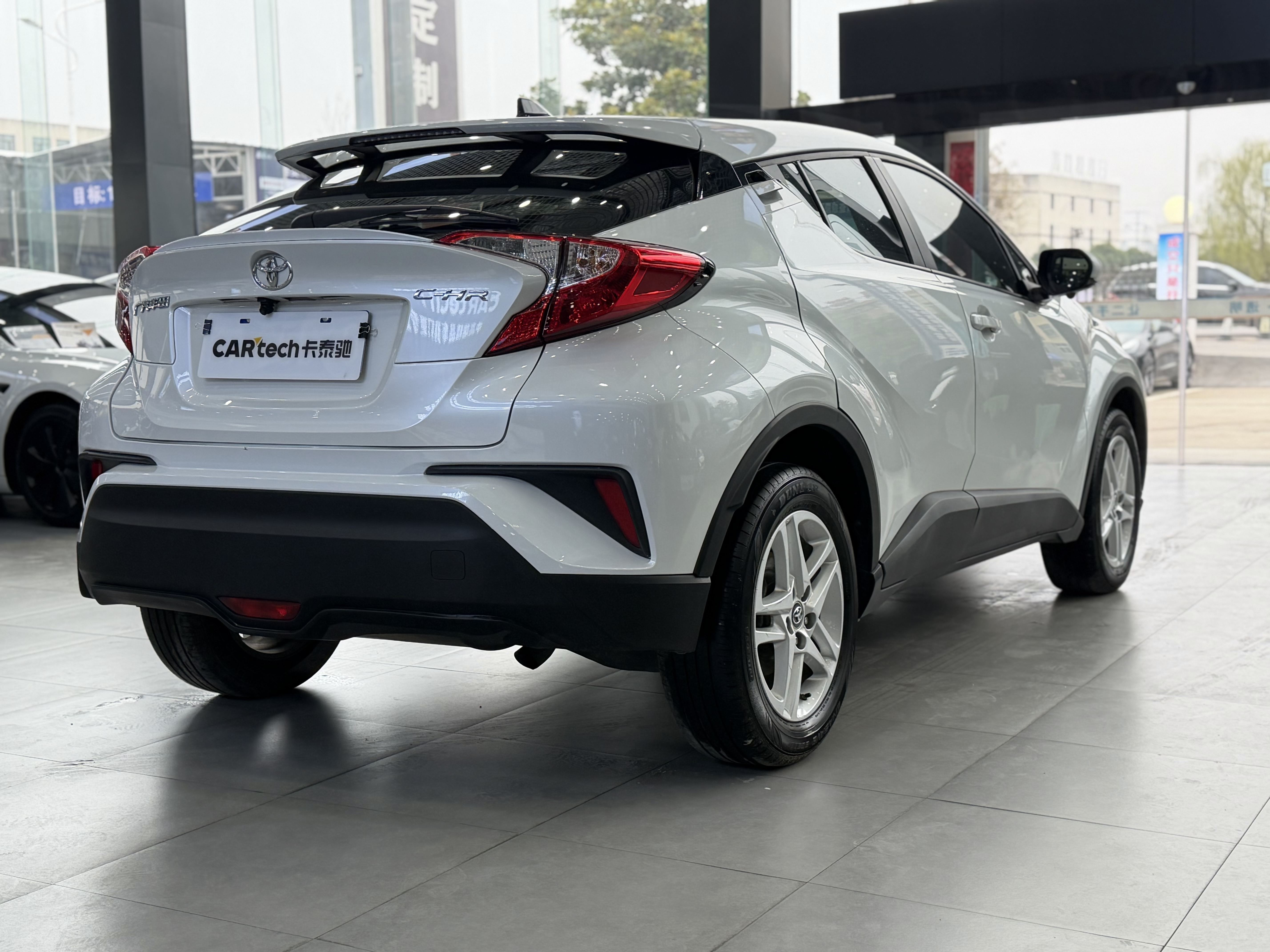 Toyota C-HR 2021 immagine di auto #6