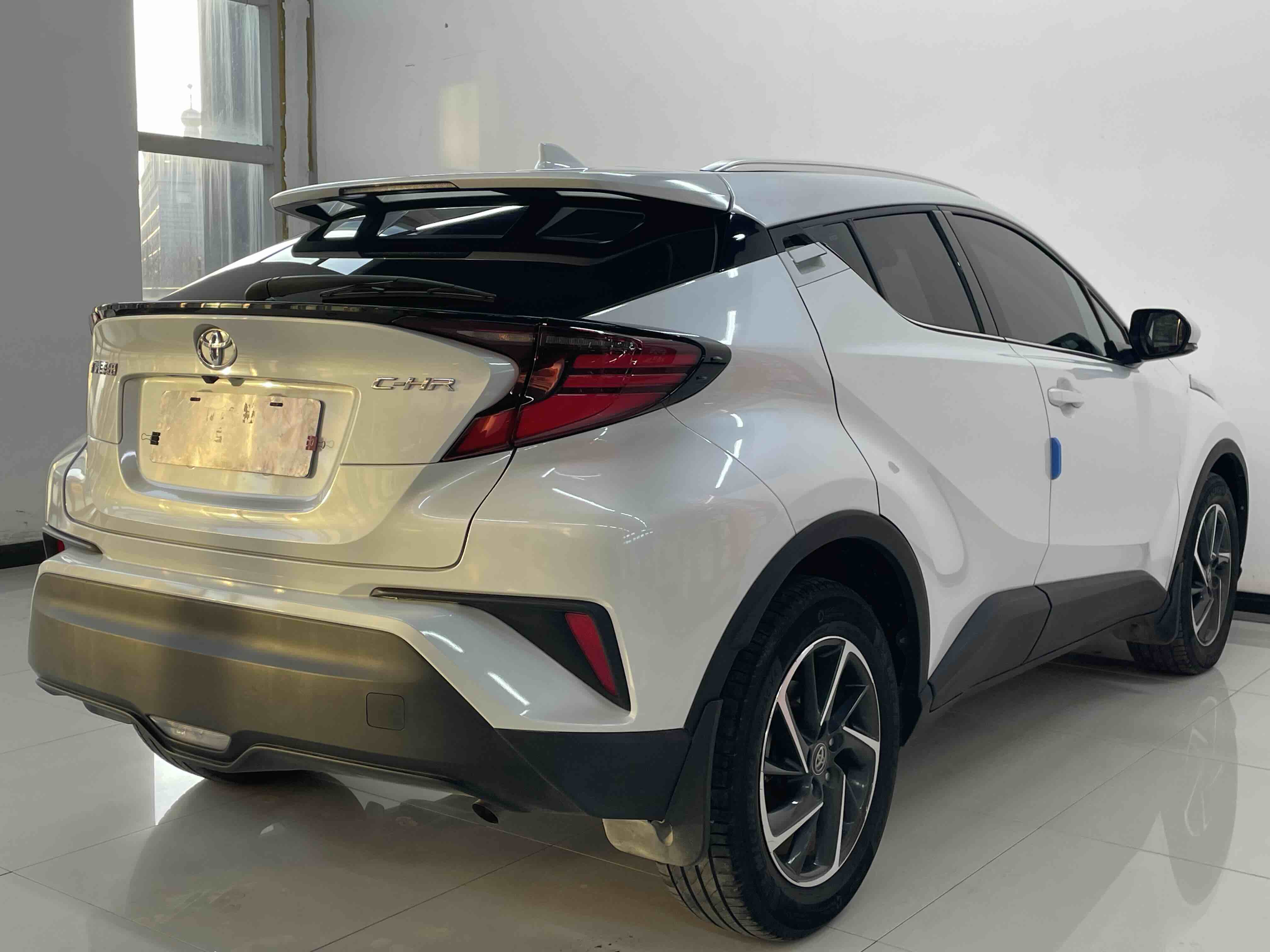 Toyota C-HR 2021 #6 Toyota C-HR 2021 car image #6