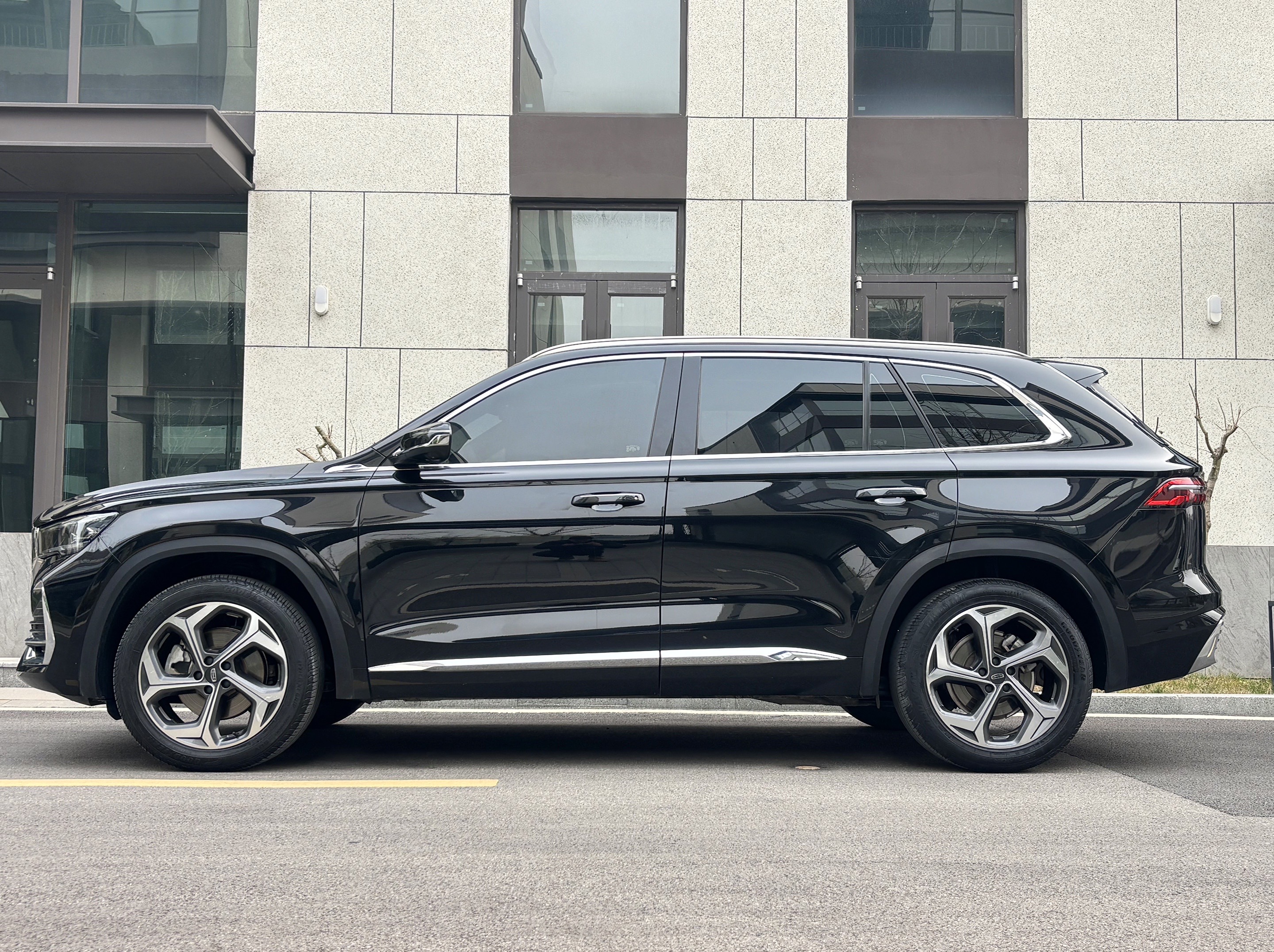 GEELY Monjaro 2023 immagine di auto #6