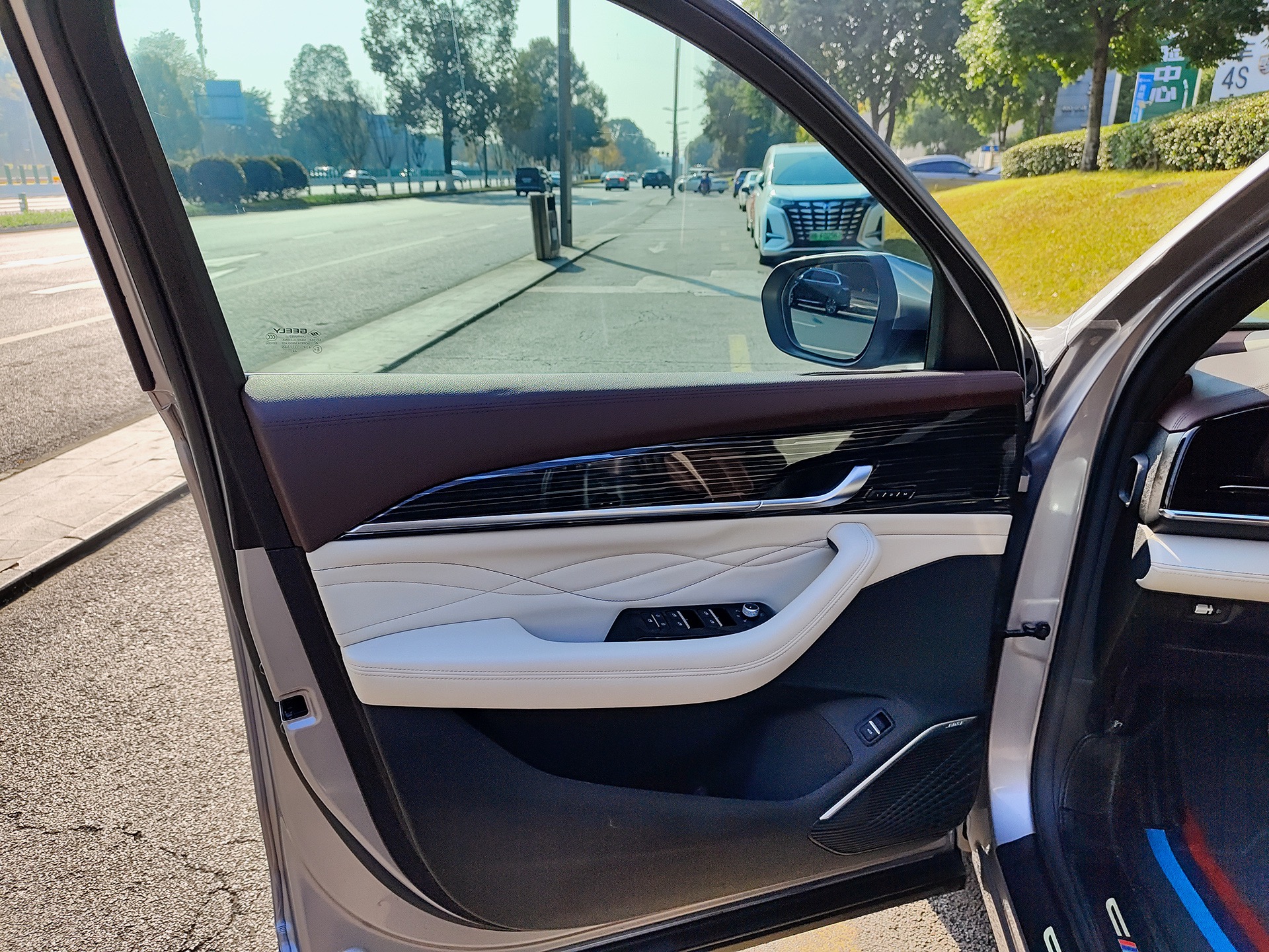 GEELY Monjaro 2022 imagem de carro #6