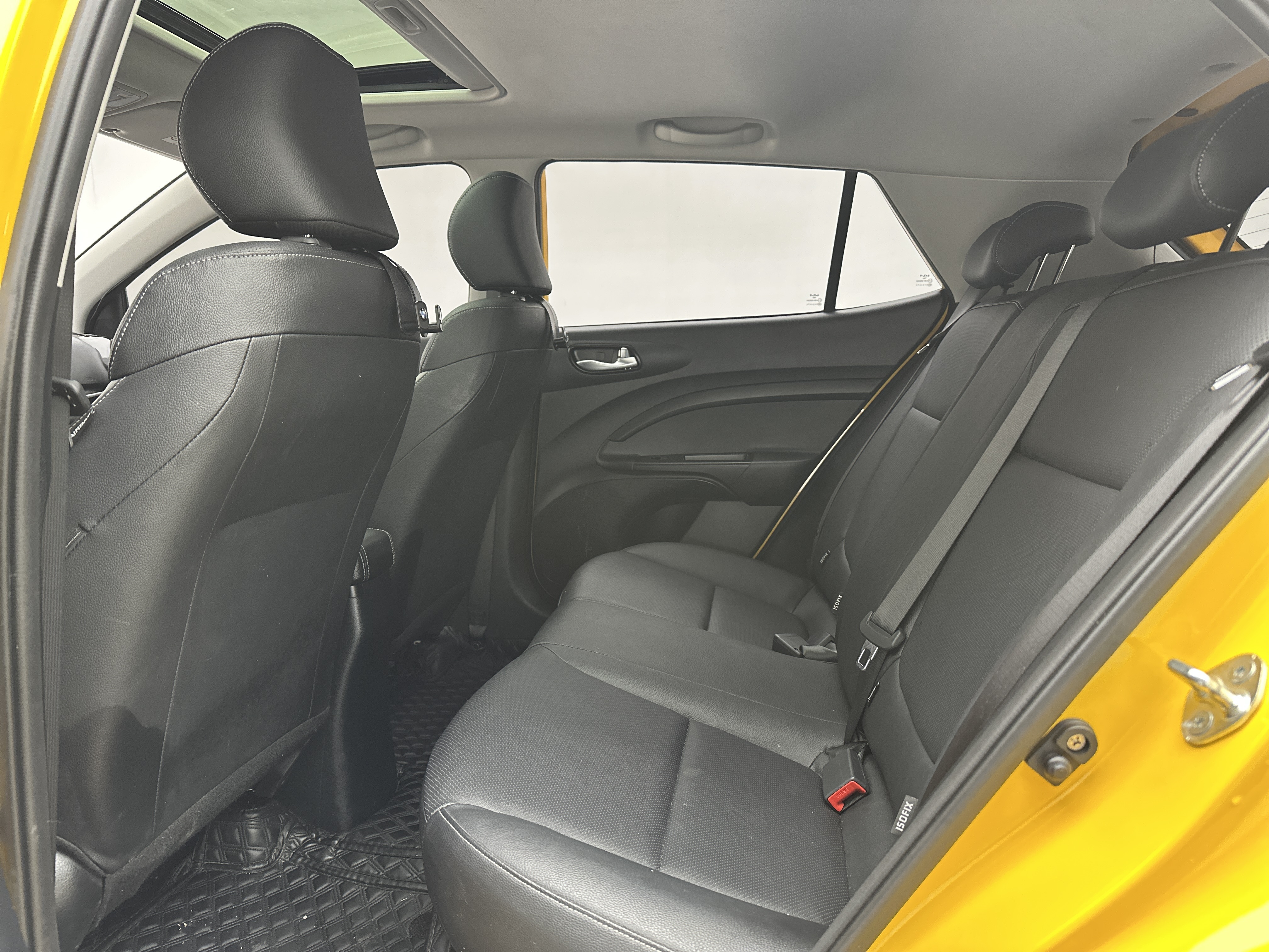 Kia KX1 2025 car image #6