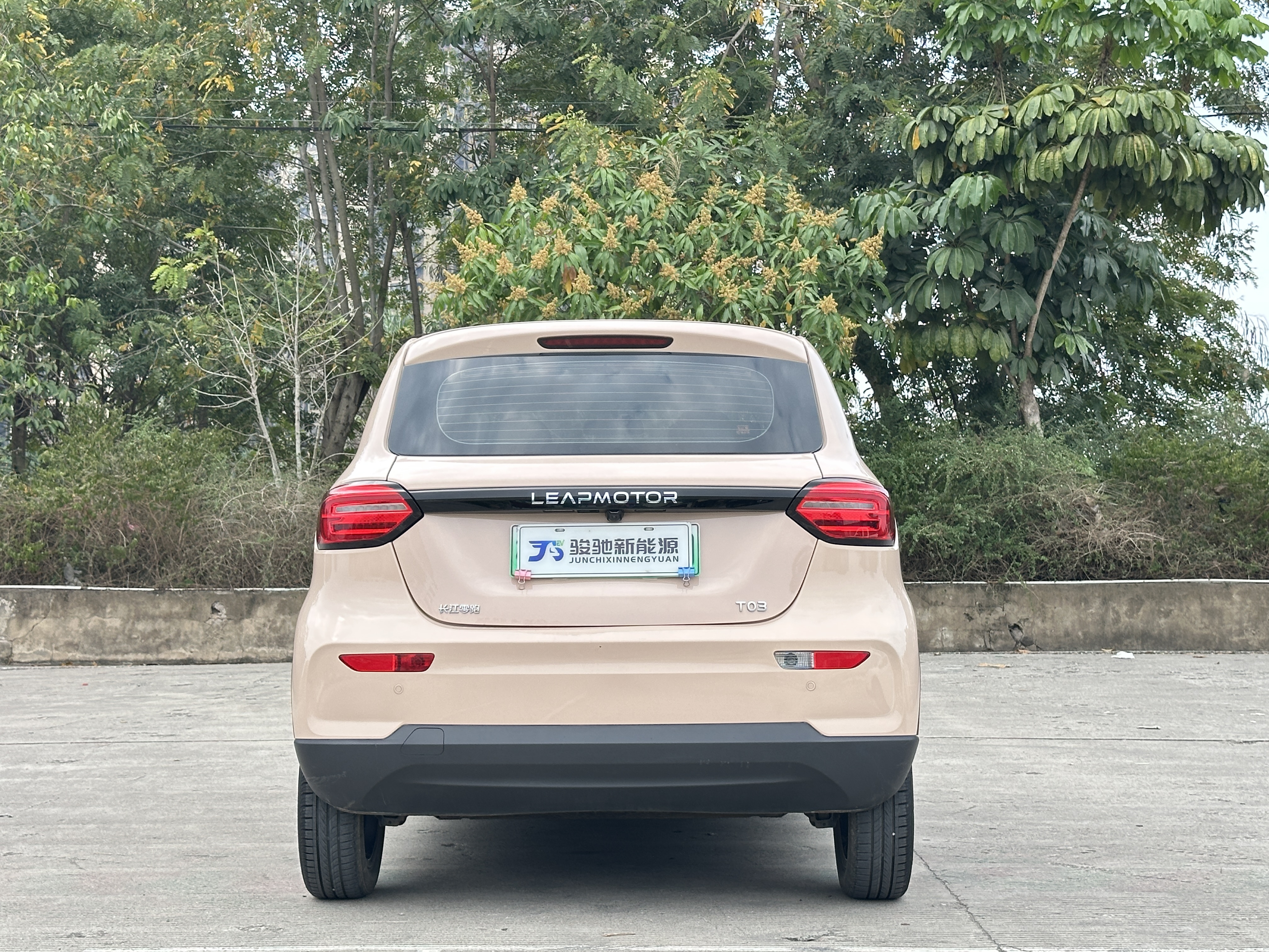 零跑汽车 零跑T03 2021 汽车图片 #6