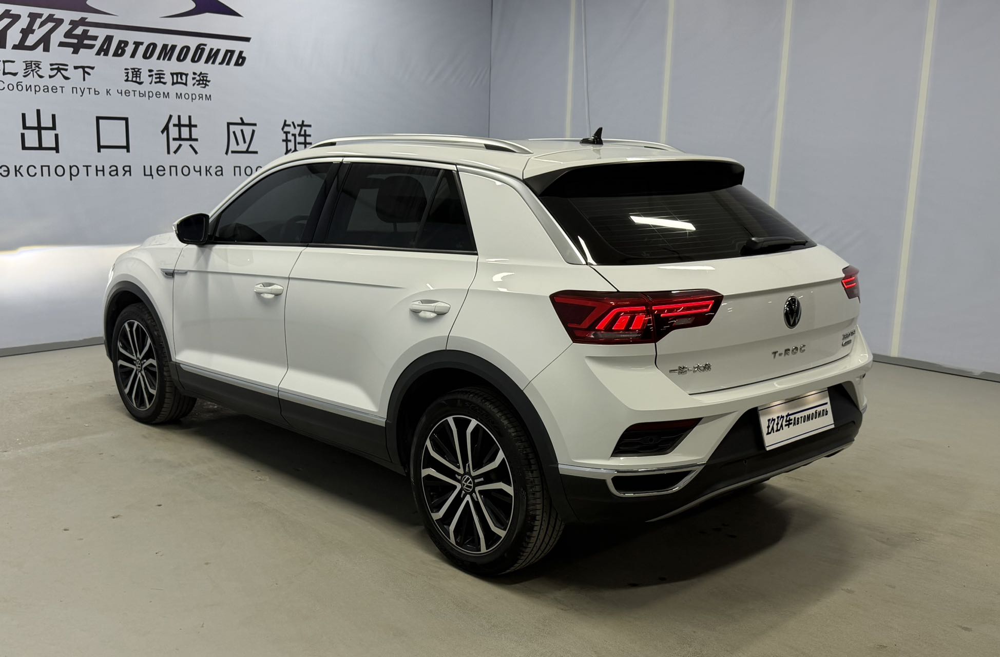 T-Roc 2021 car image #6