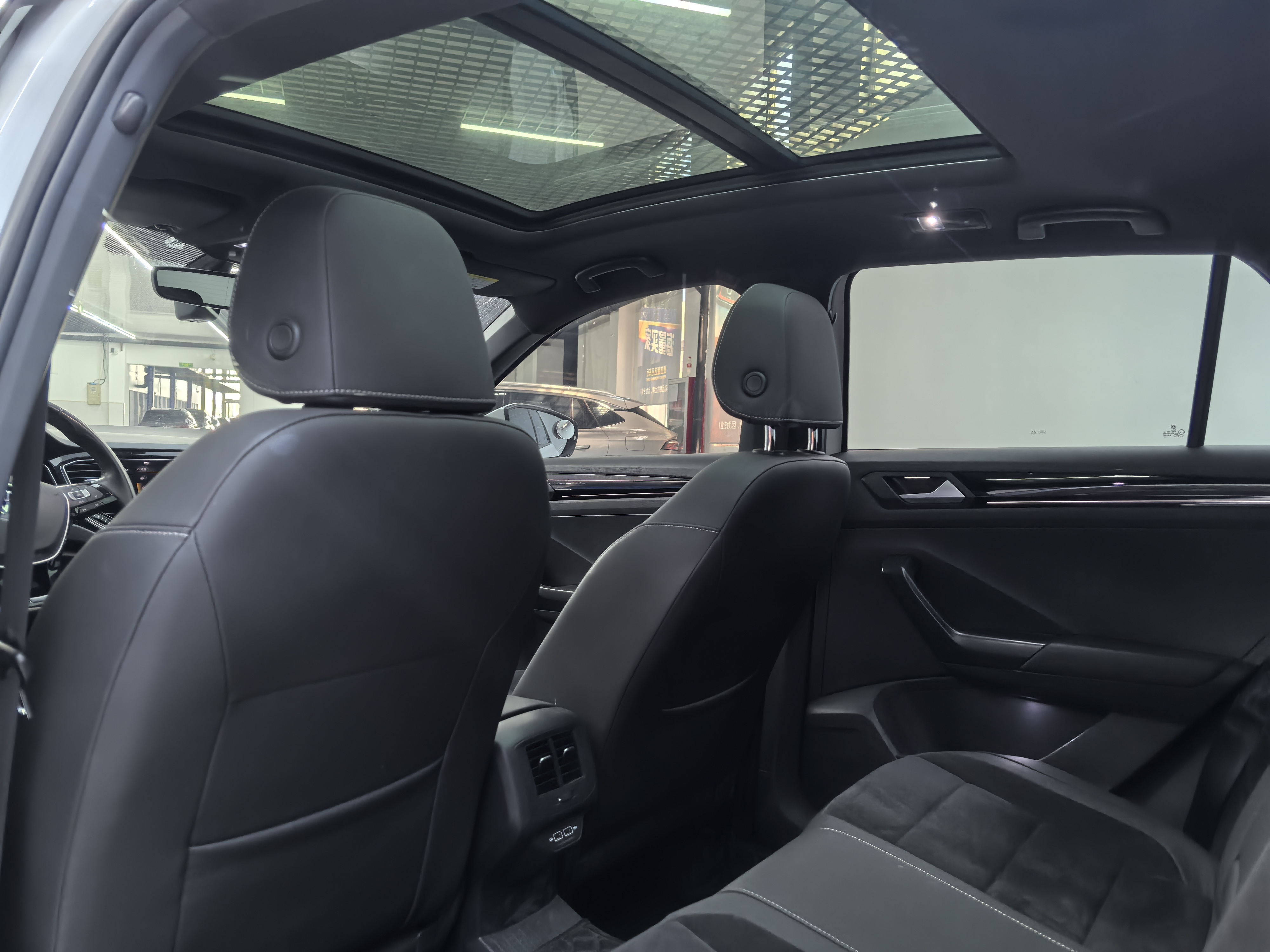 T-Roc 2022 car image #6
