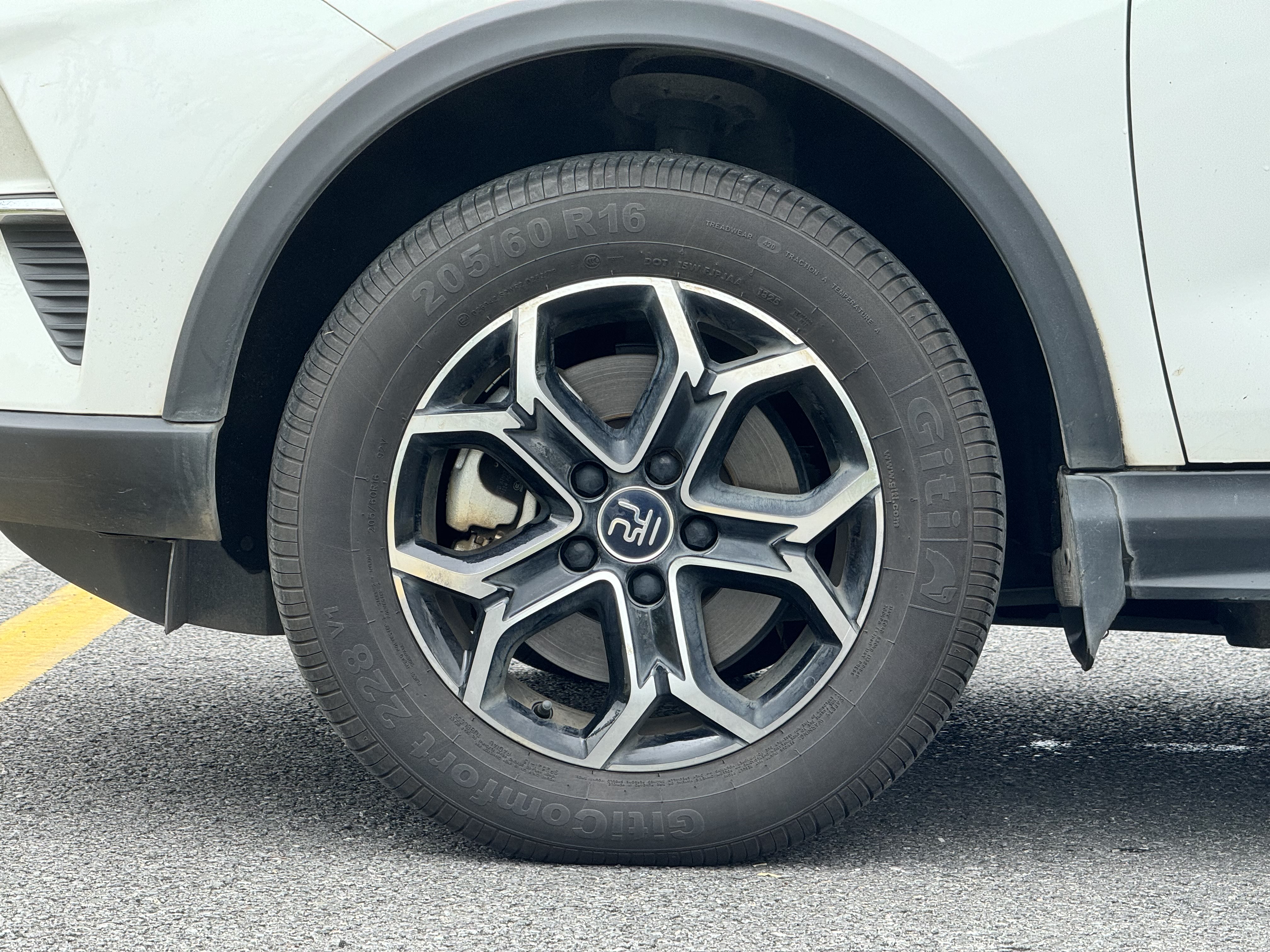 BYD Yuan 2021 car image #6