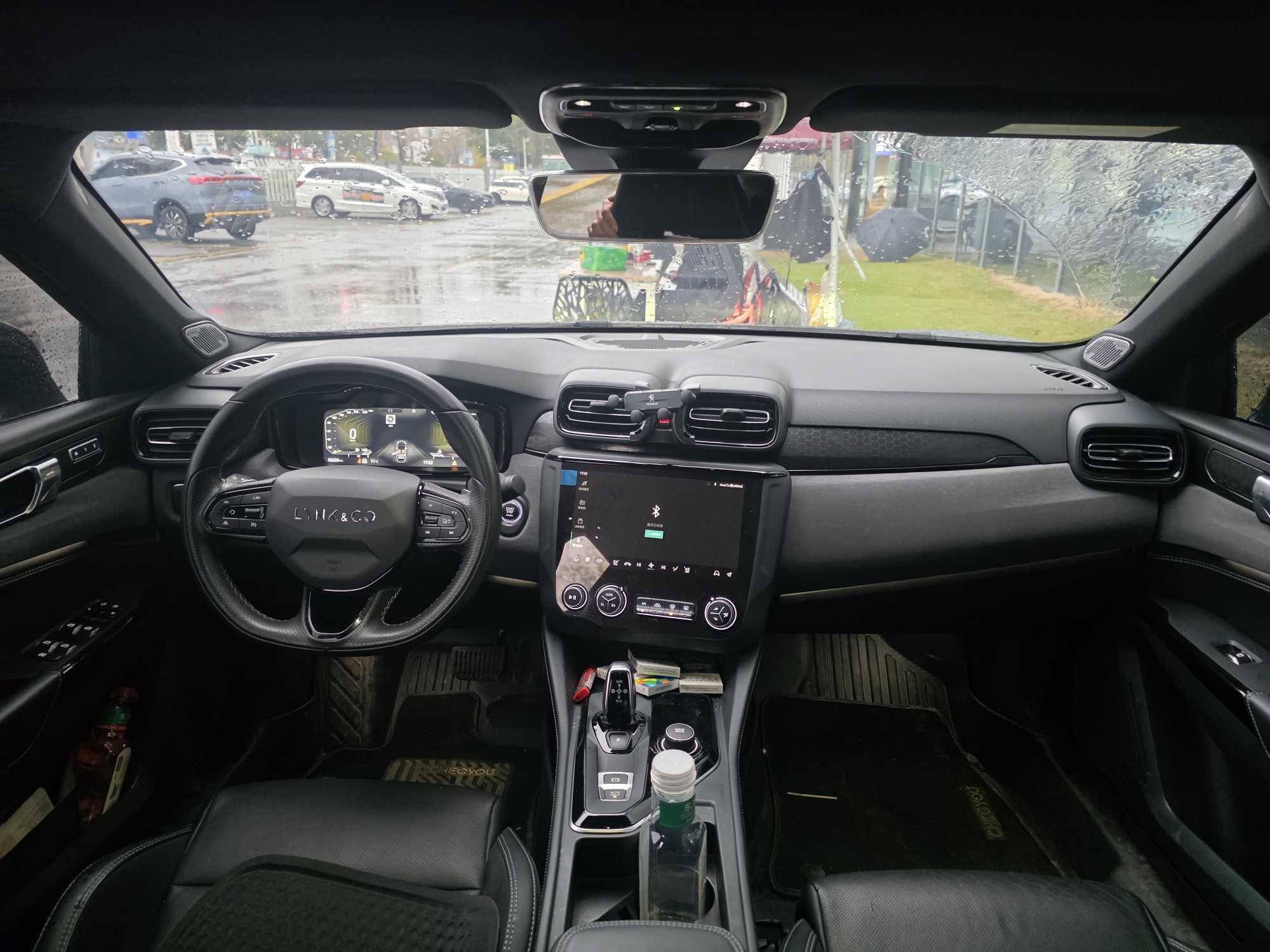 Lynk & Co 03 2022 car image #6