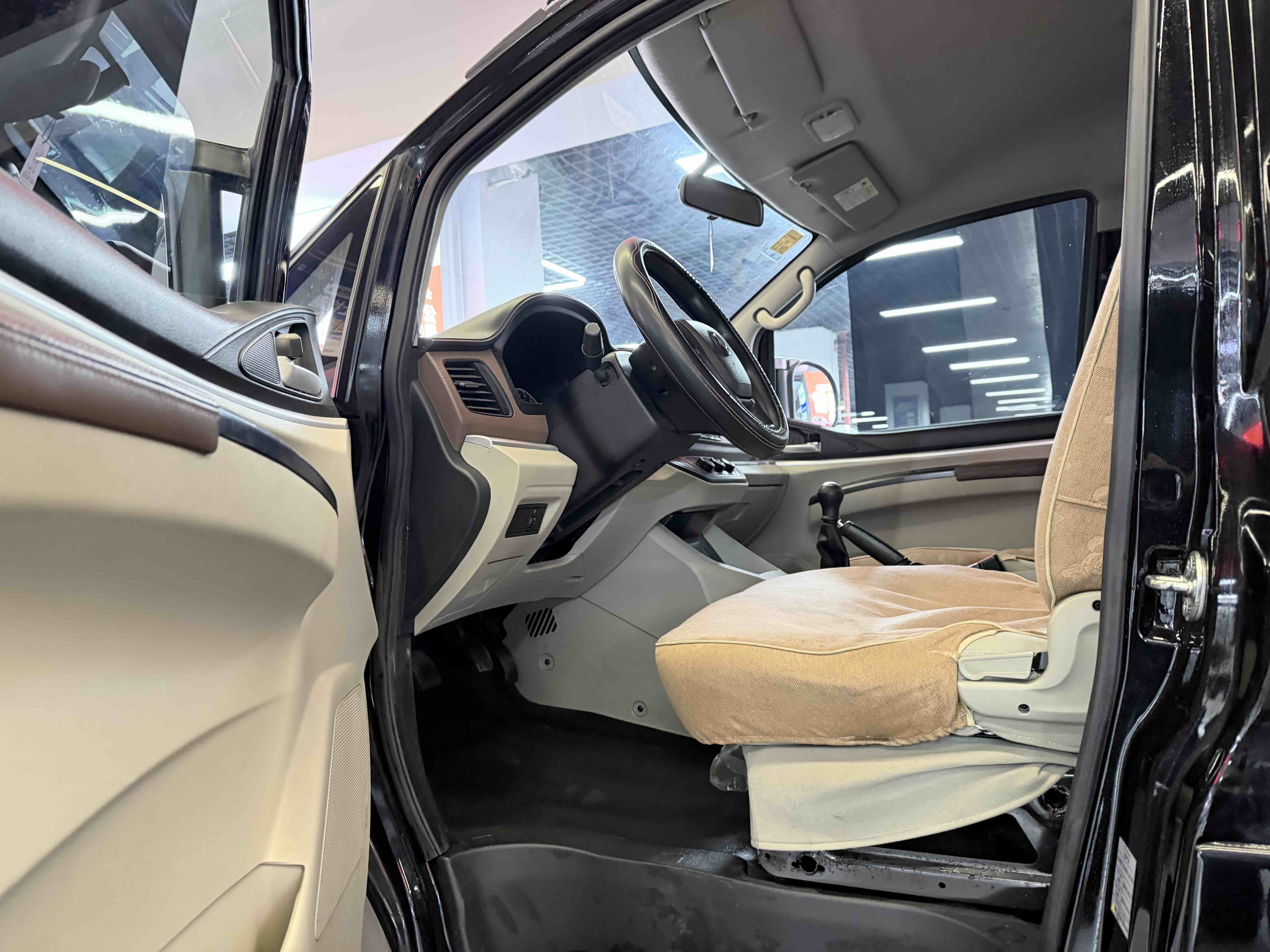 Forthing Lingzhi 2021 car image #6