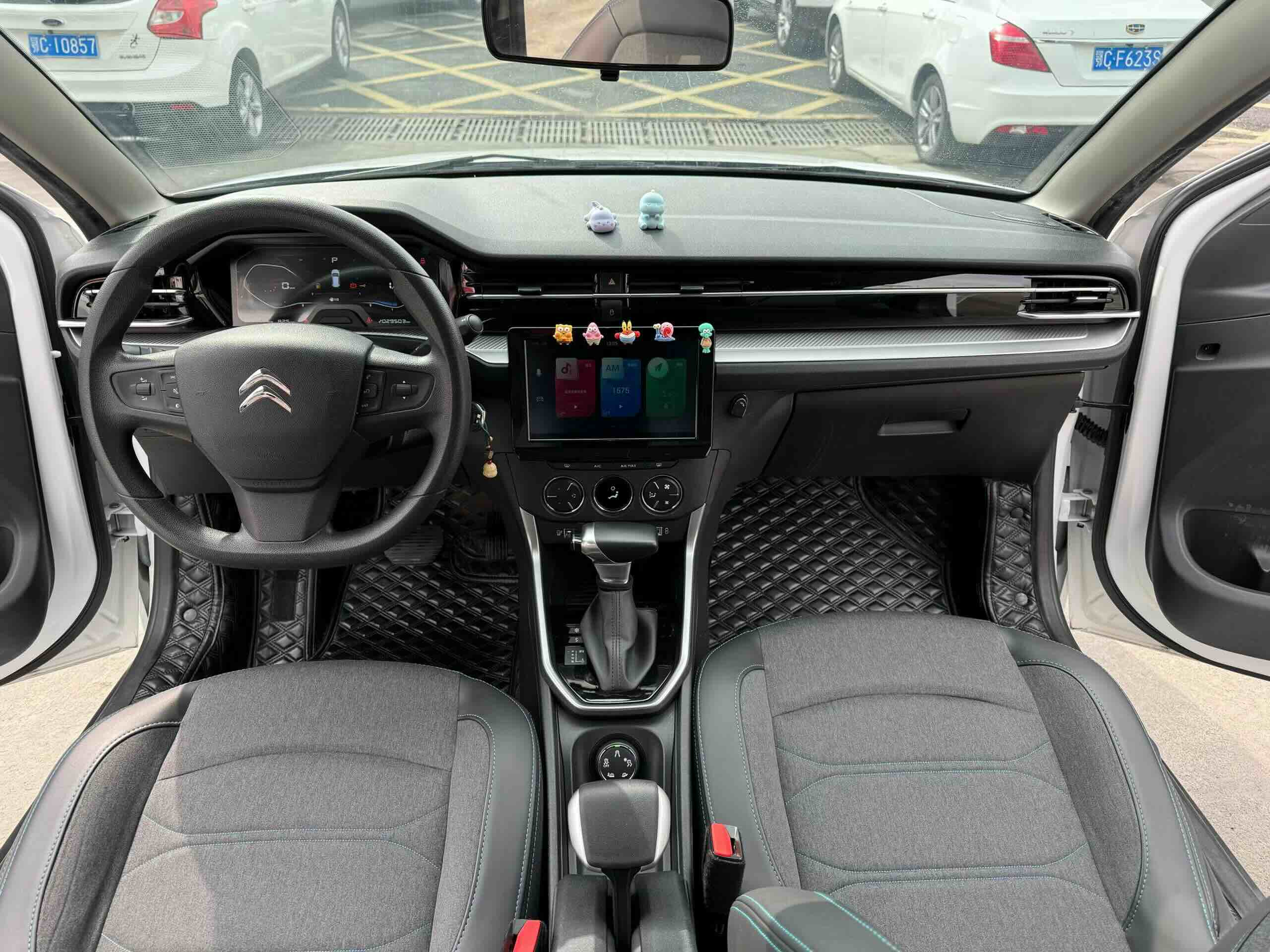 Citroen C3-XR 2023 car image #6
