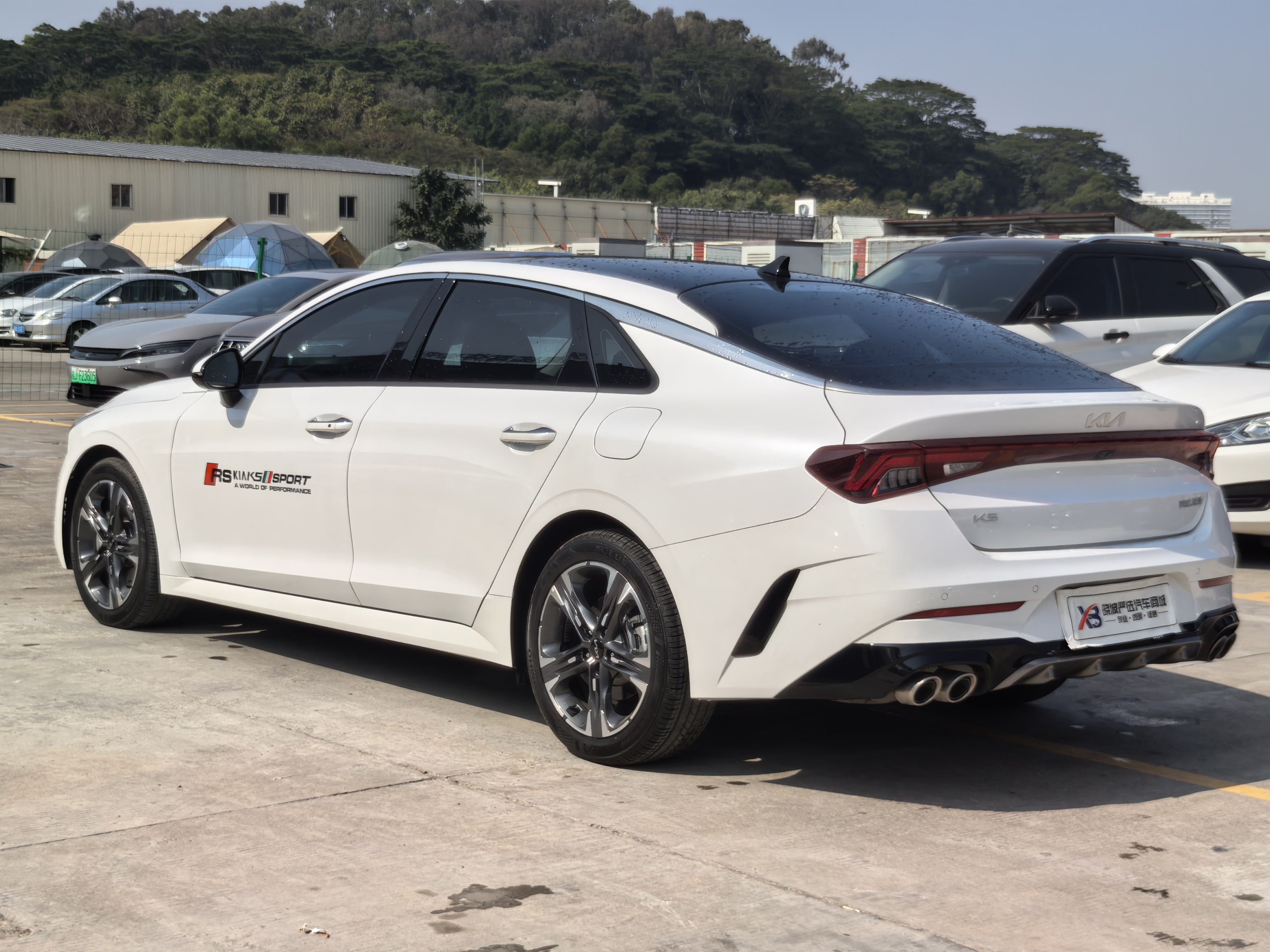 Kia K5 2025 car image #6