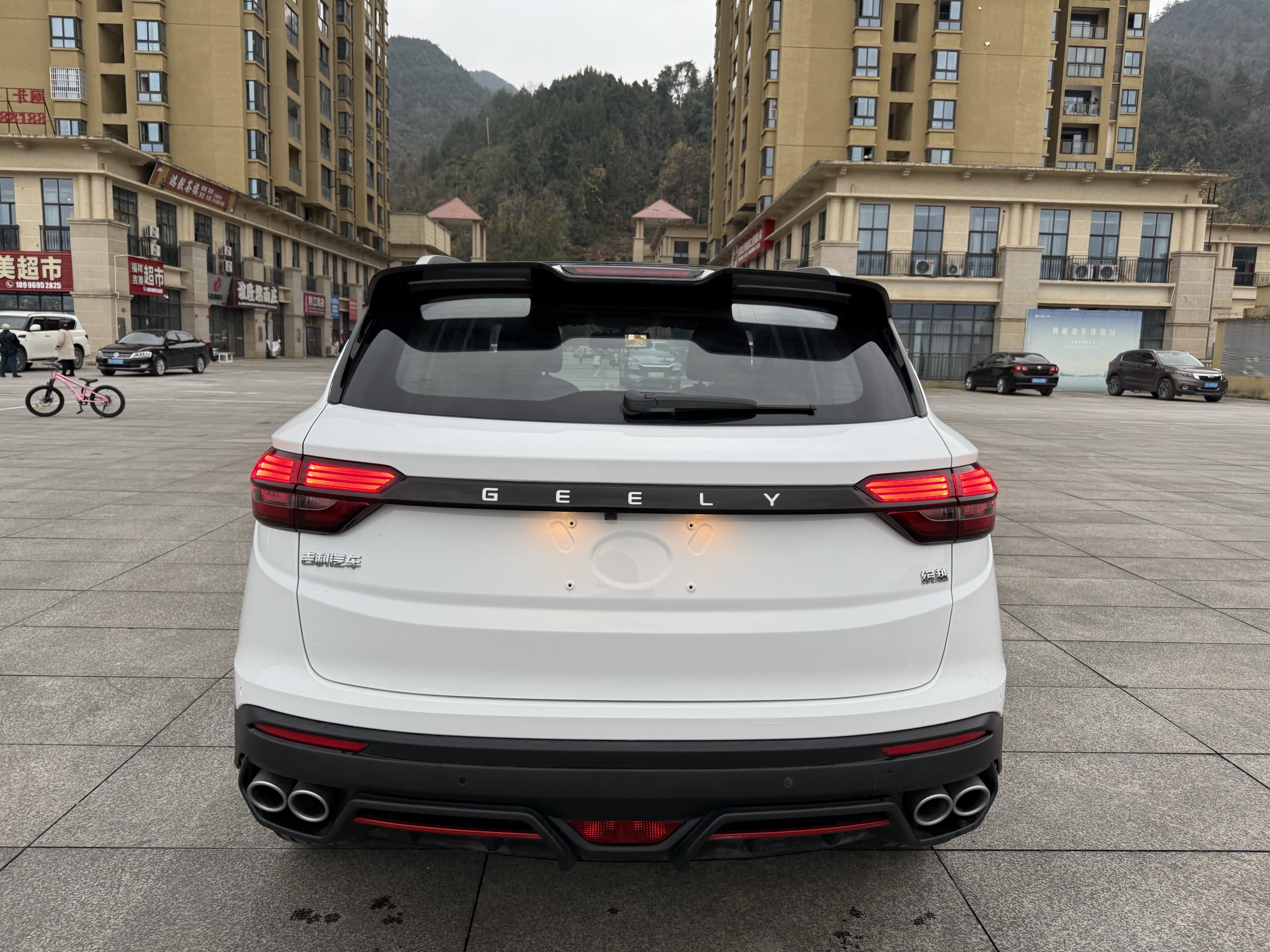 GEELY Coolray 2022 immagine di auto #6