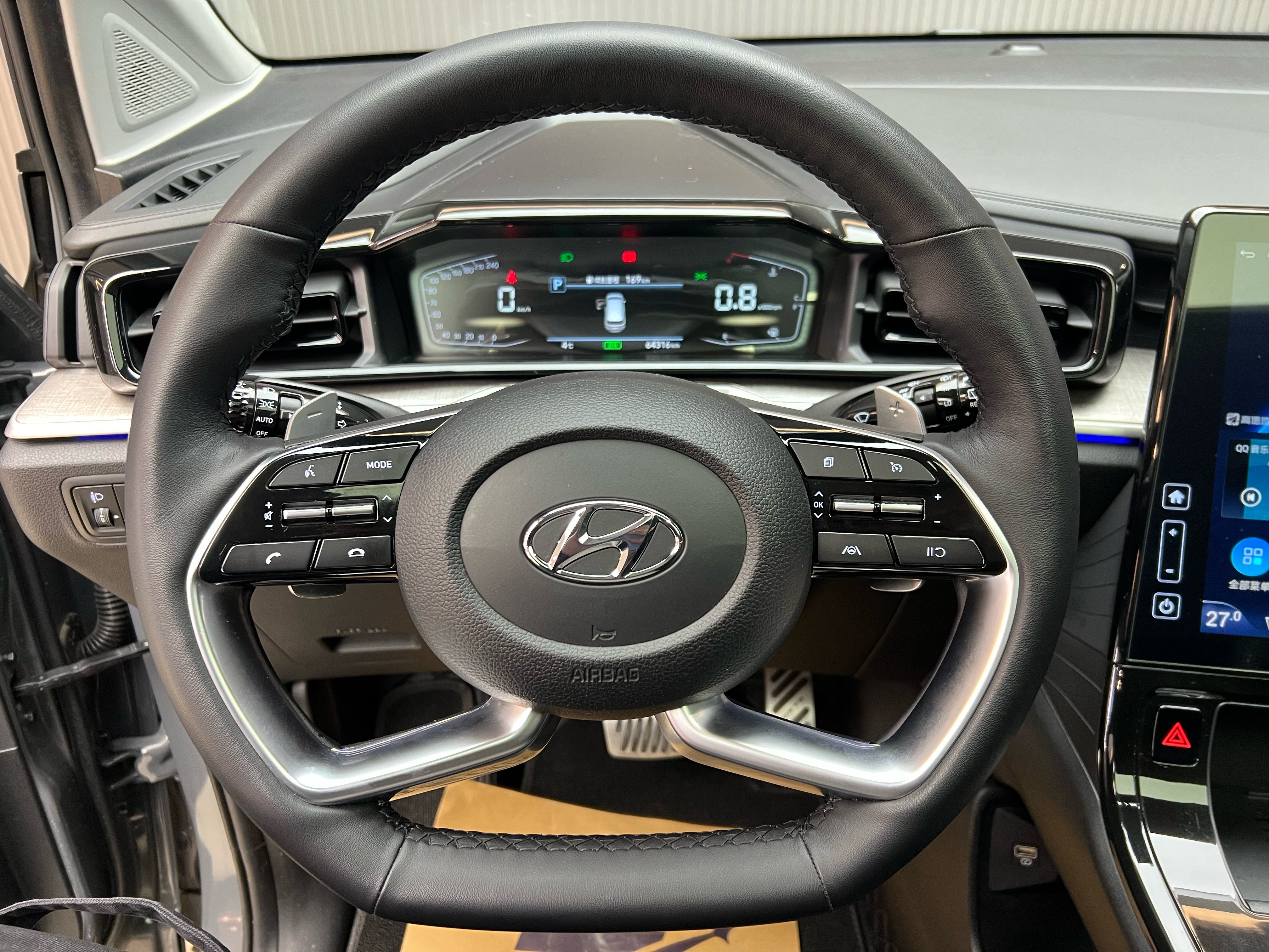 Hyundai Custo 2023 #6 Hyundai Custo 2023 car image #6