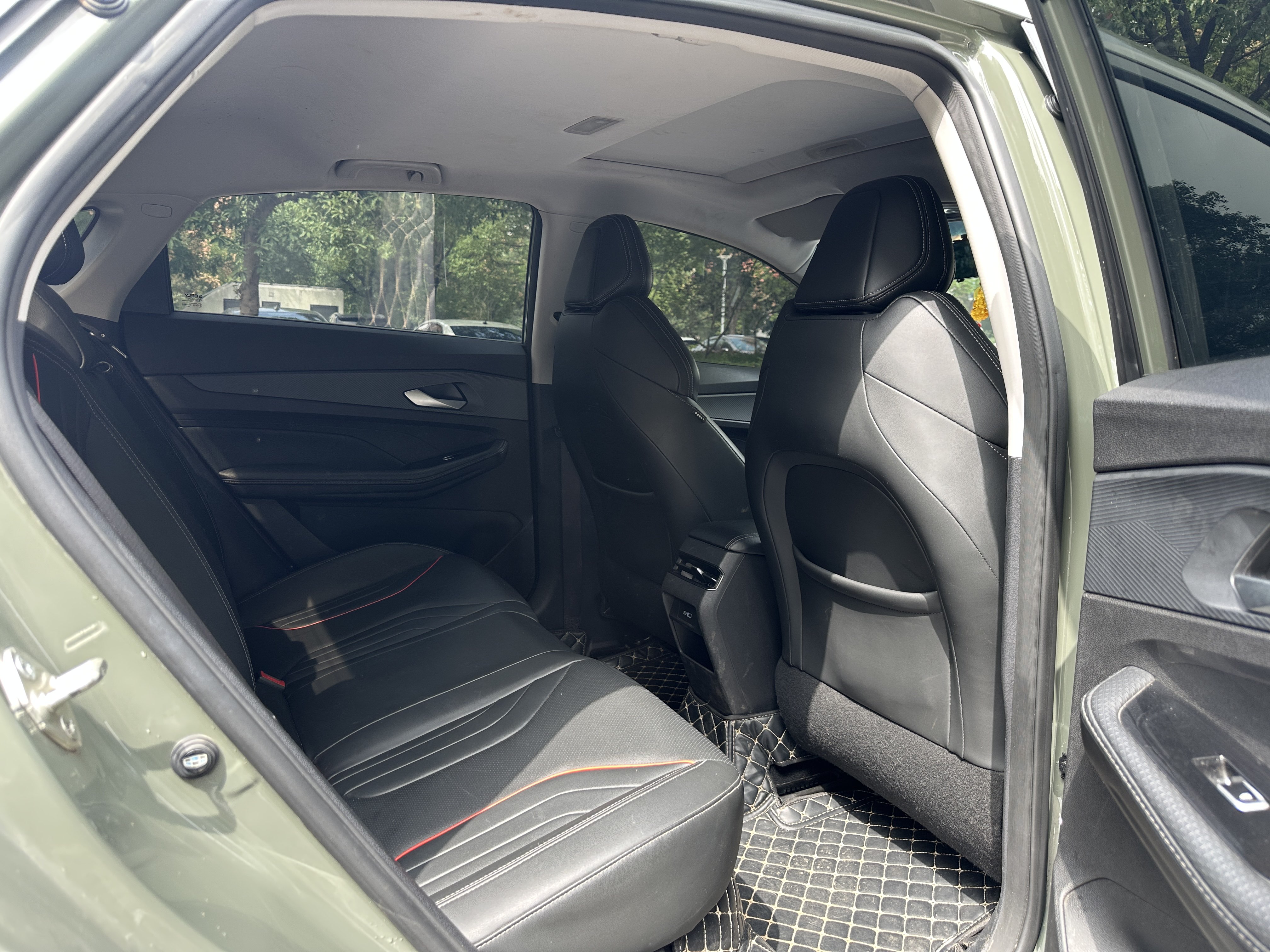 Emgrand 2023 car image #6