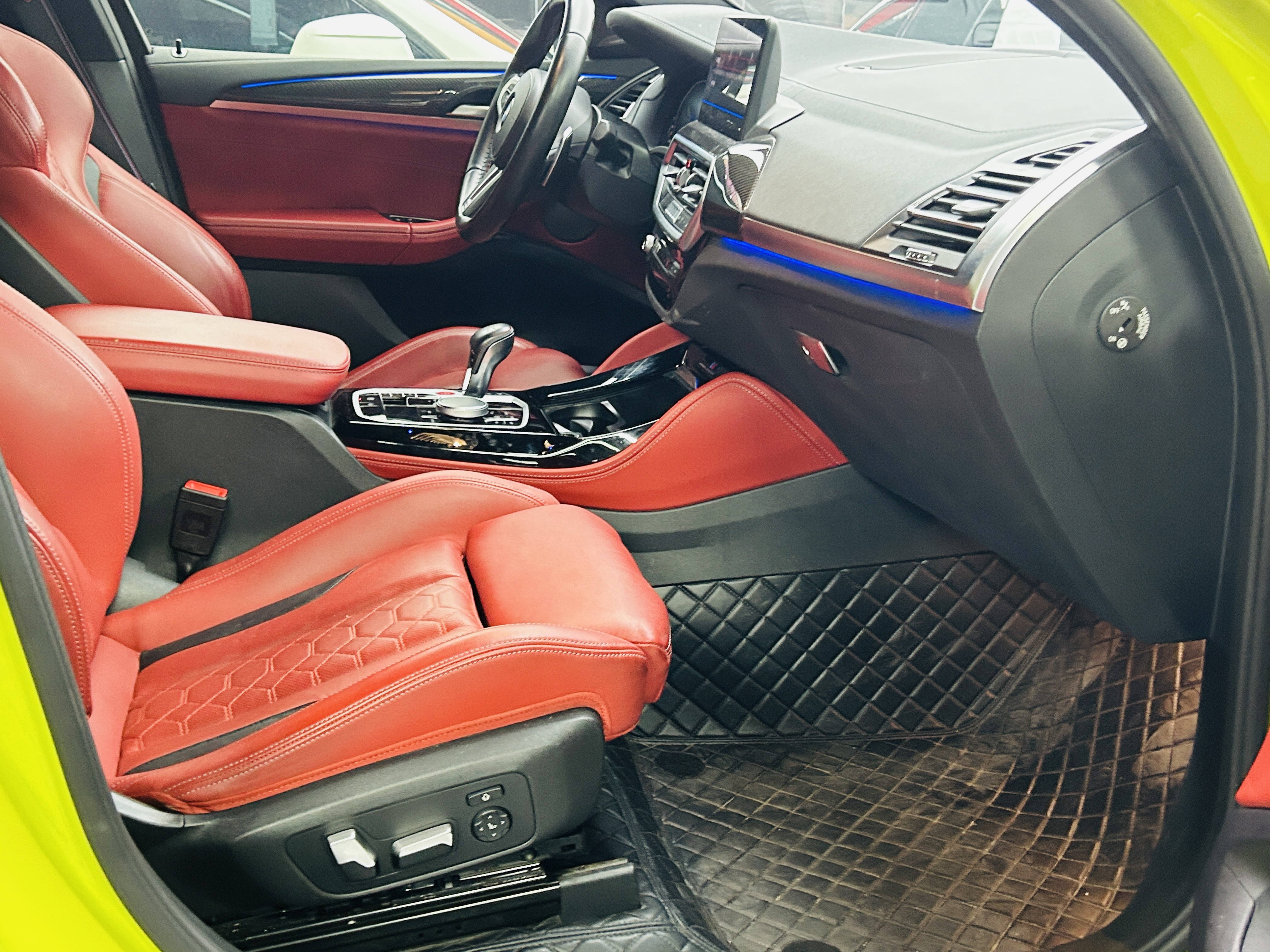 BMW X4 M 2023 #6 BMW X4 M 2023 car image #6