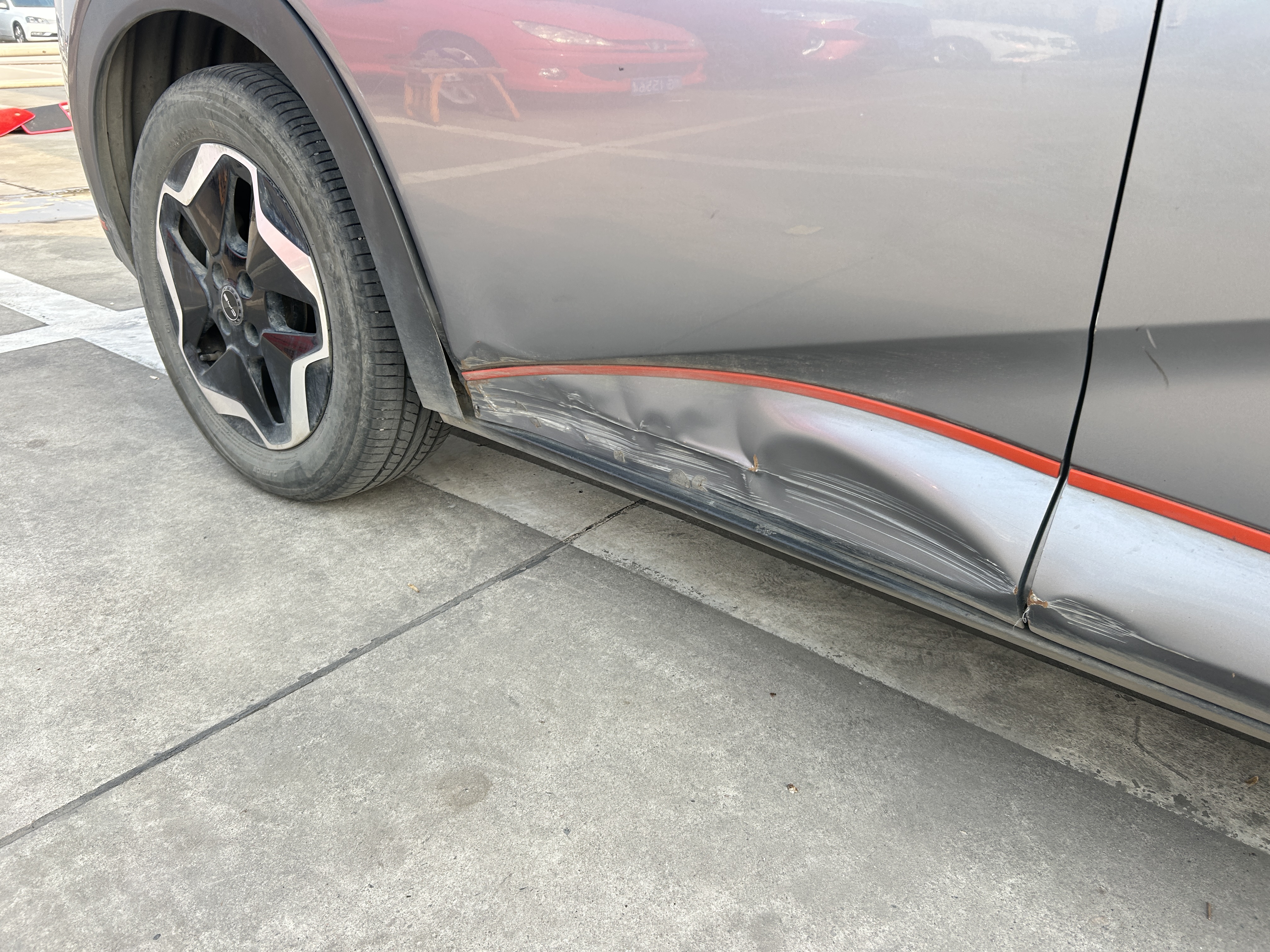 BYD Dolphin 2022 car image #6