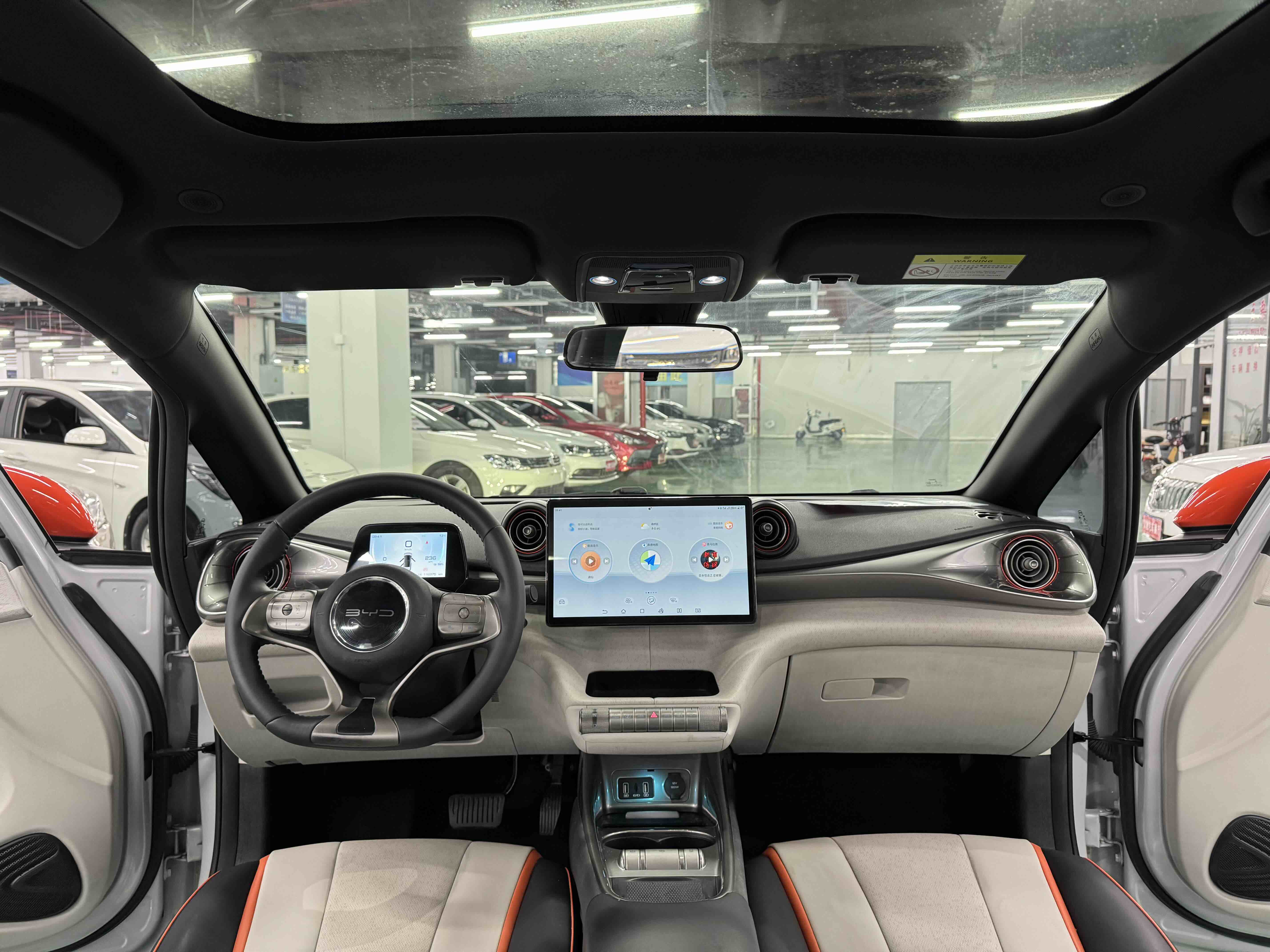 BYD Dolphin 2021 #6 BYD Dolphin 2021 car image #6