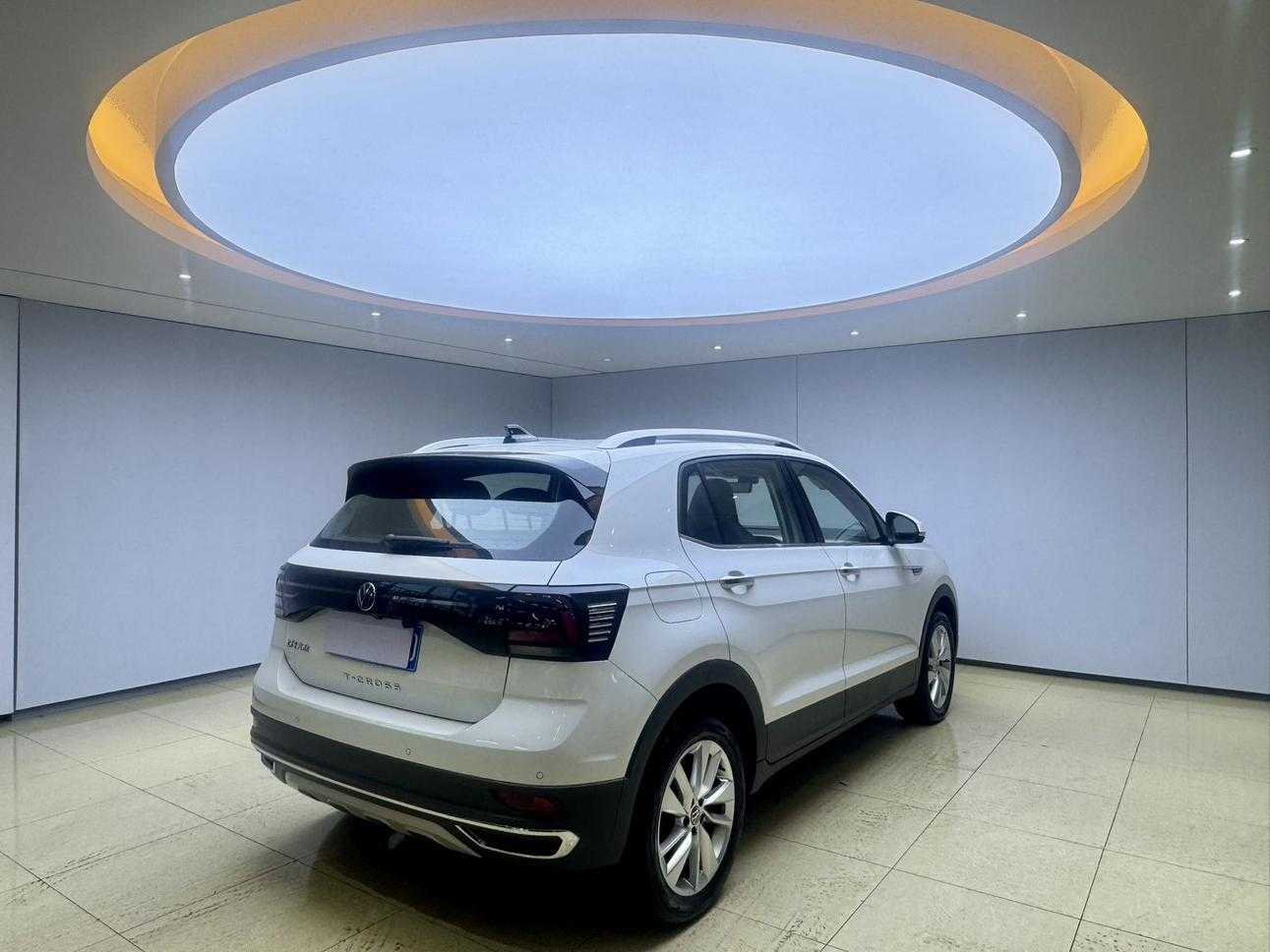 Volkswagen T-Cross 2023 #6 Volkswagen T-Cross 2023 car image #6