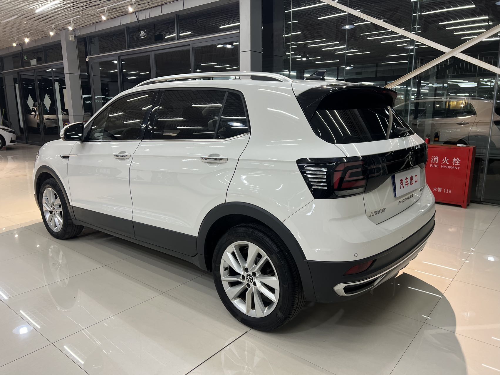 Volkswagen T-Cross 2022 car image #6