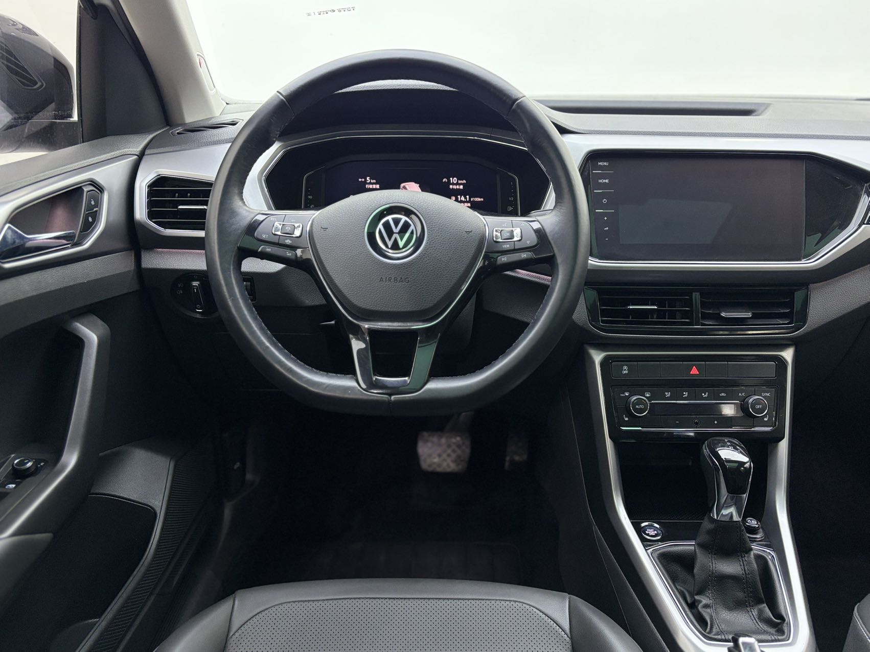 Volkswagen T-Cross 2022 #6 Volkswagen T-Cross 2022 car image #6