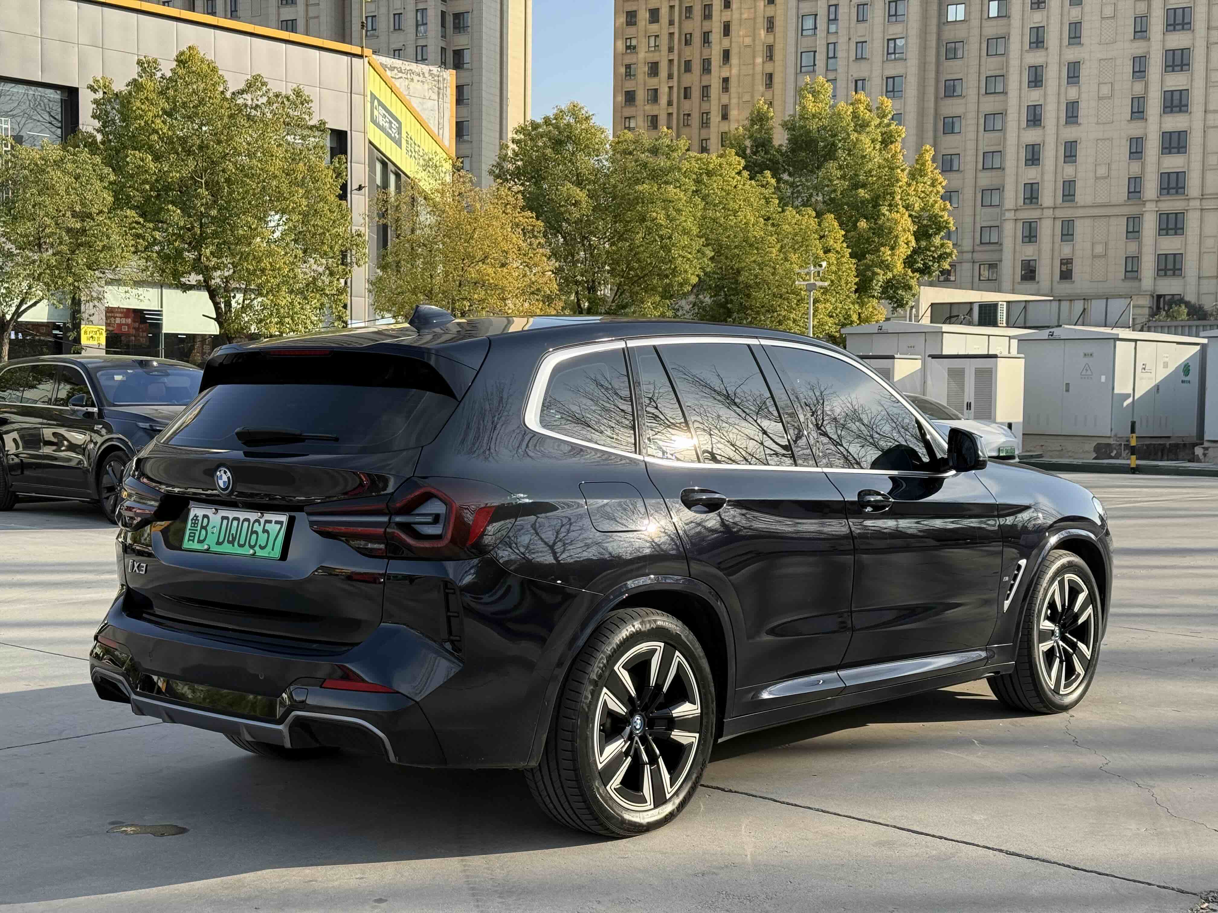 BMW iX3 2023 #6 BMW iX3 2023 immagine di auto #6